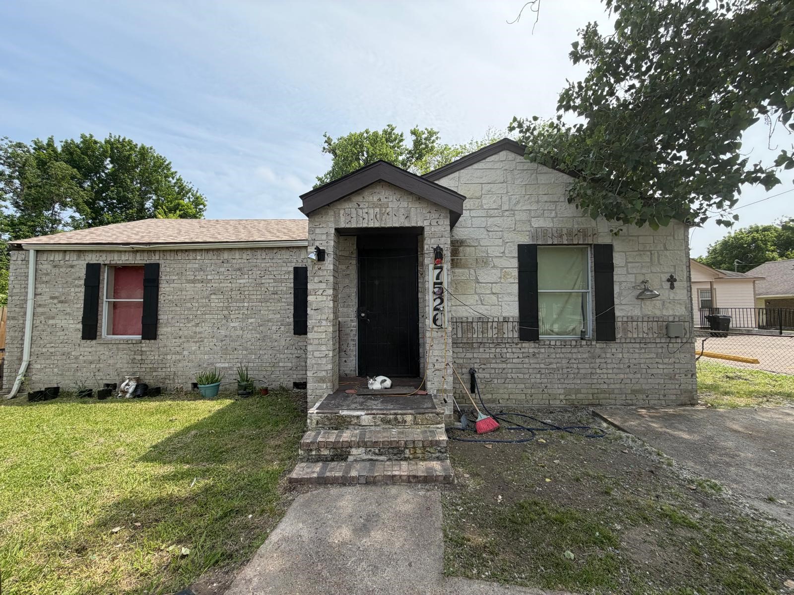 7526 Bywood Street Property Photo 1