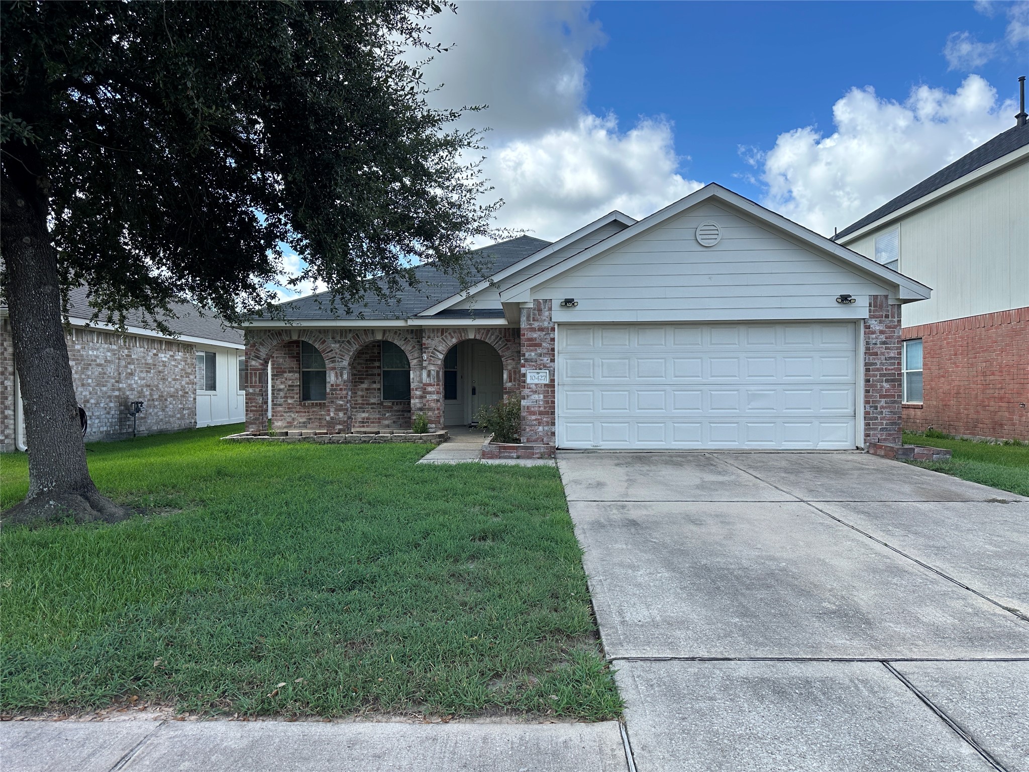 10427 Hamlet Vale Court Property Photo 1