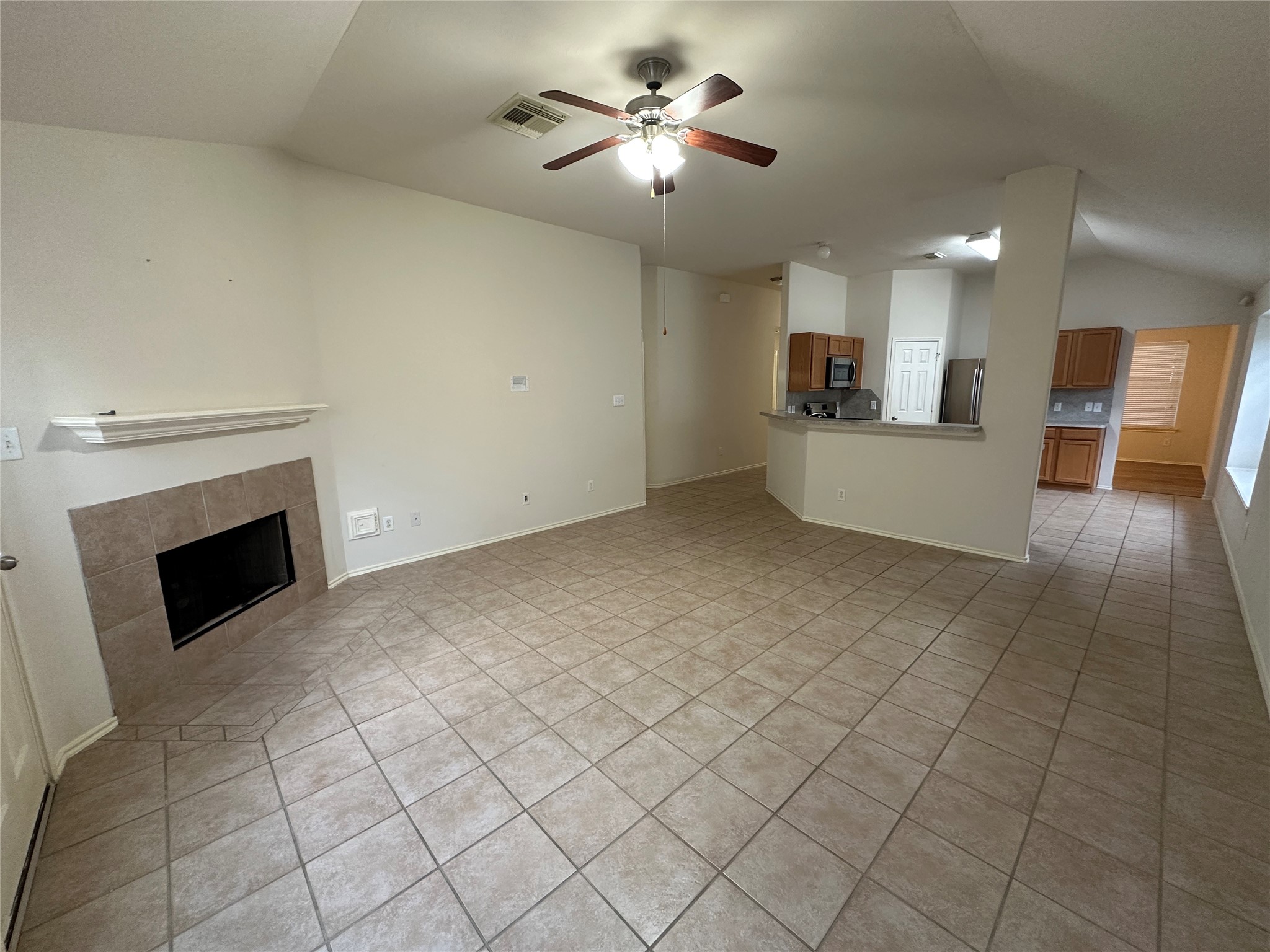 10427 Hamlet Vale Court Property Photo 8