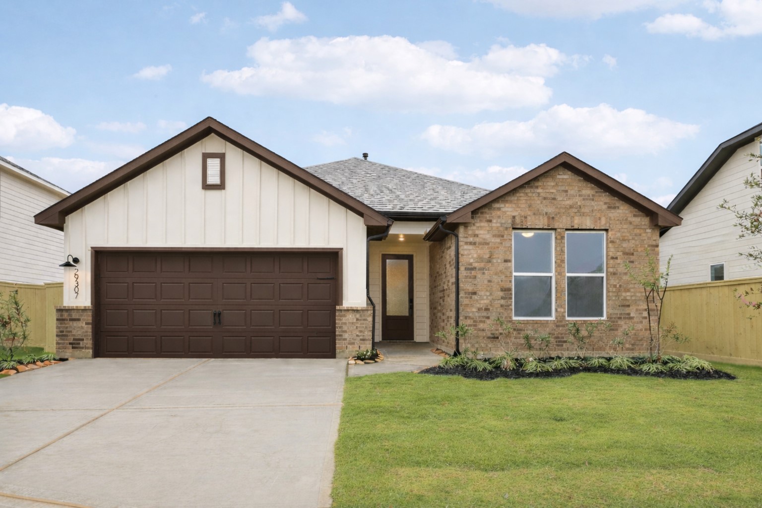 29307 Meadowcreek Hill Drive Property Photo 3