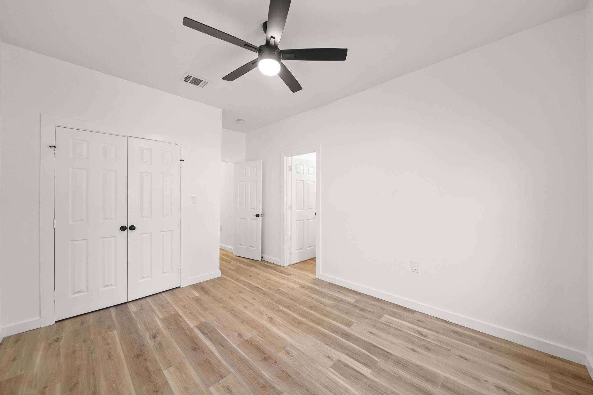 2195 W Lang B Property Photo 14