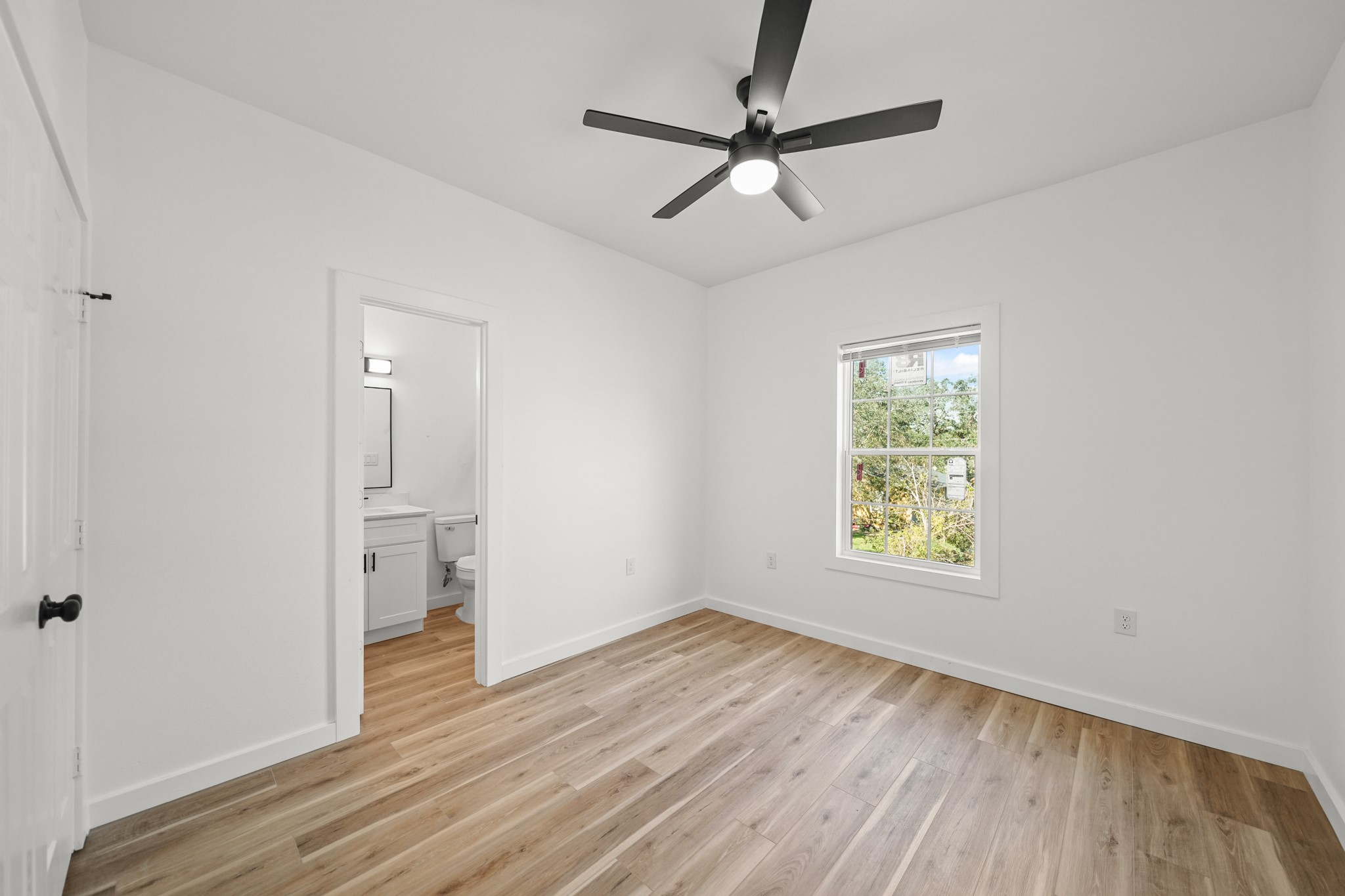 2195 W Lang B Property Photo 17