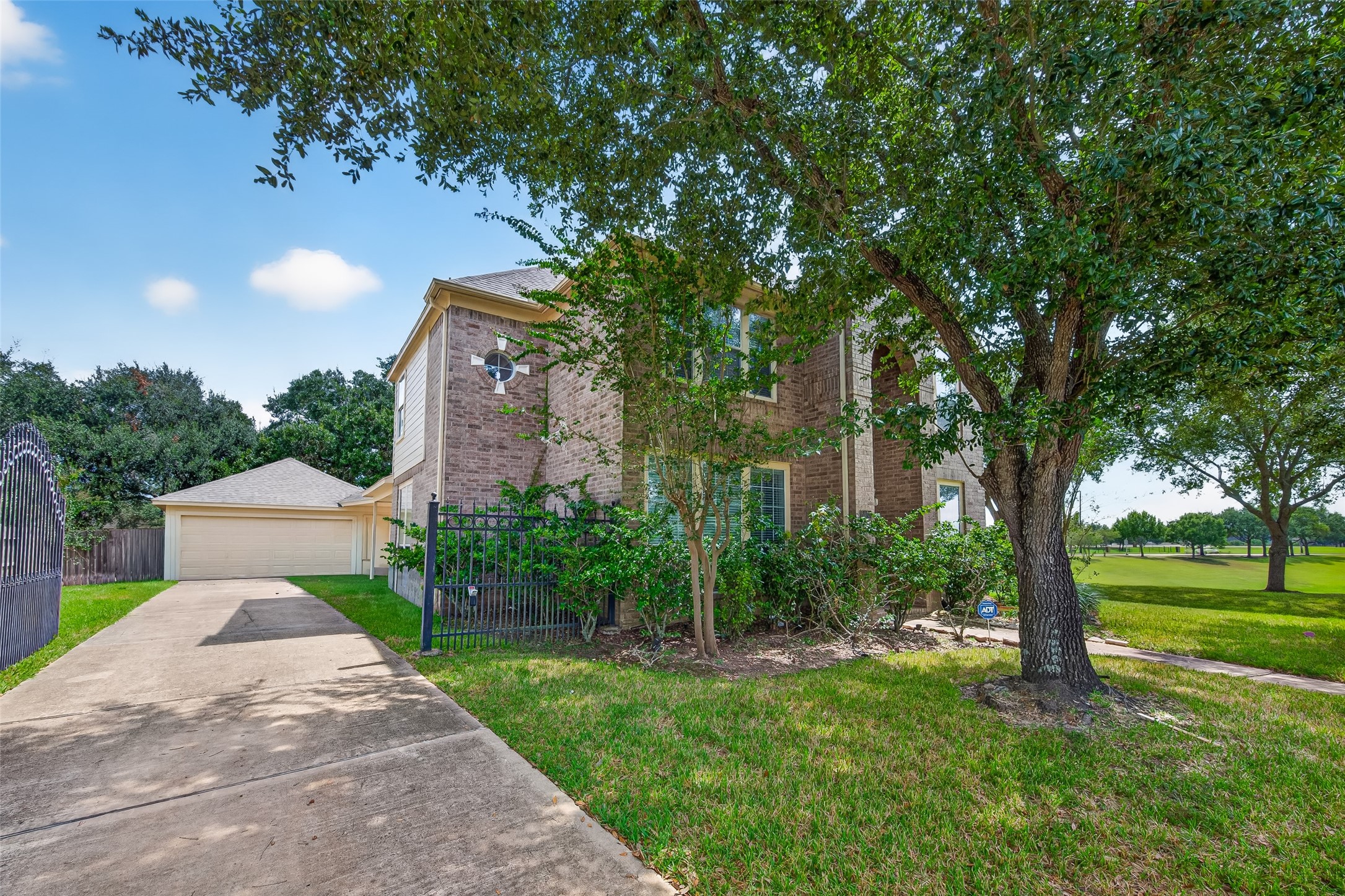 5535 Moss Meadow Court Property Photo 2