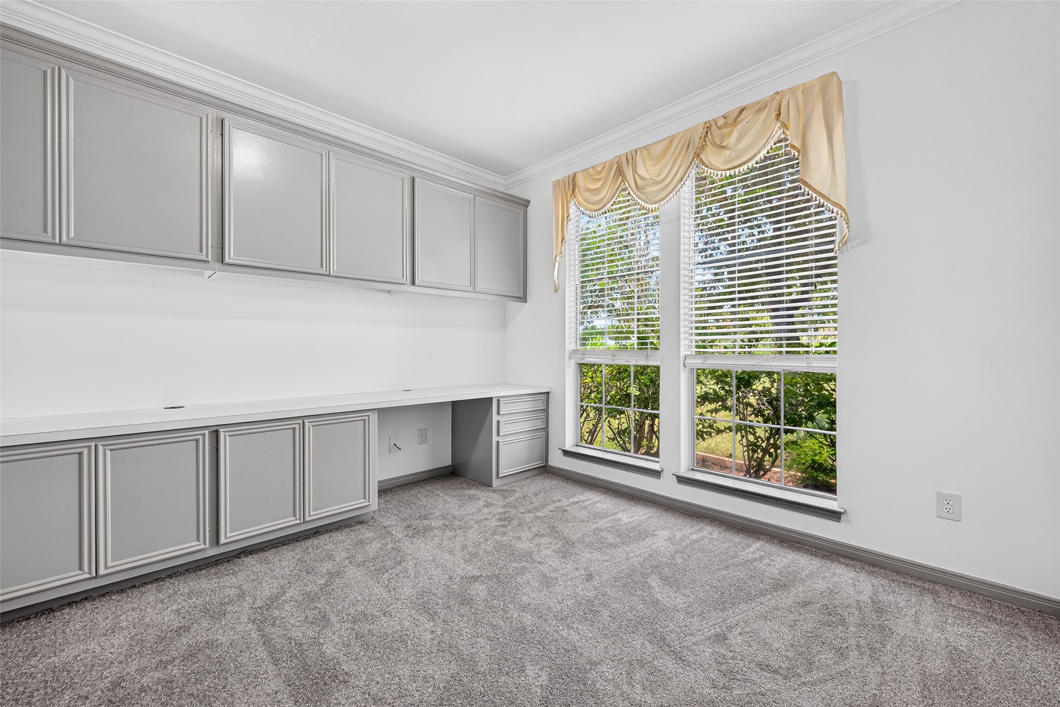 5535 Moss Meadow Court Property Photo 7