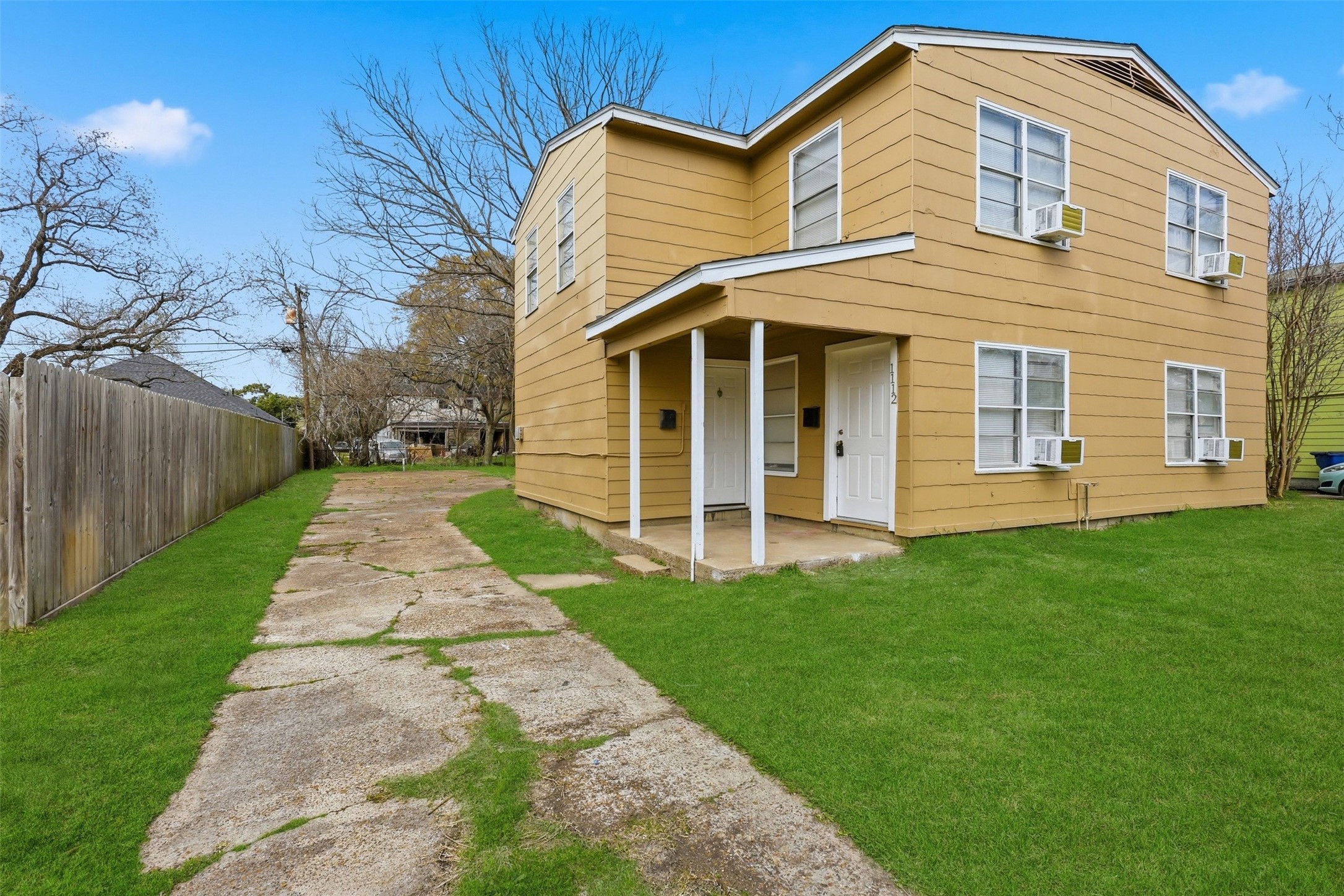1028 5th Avenue N Property Photo 1