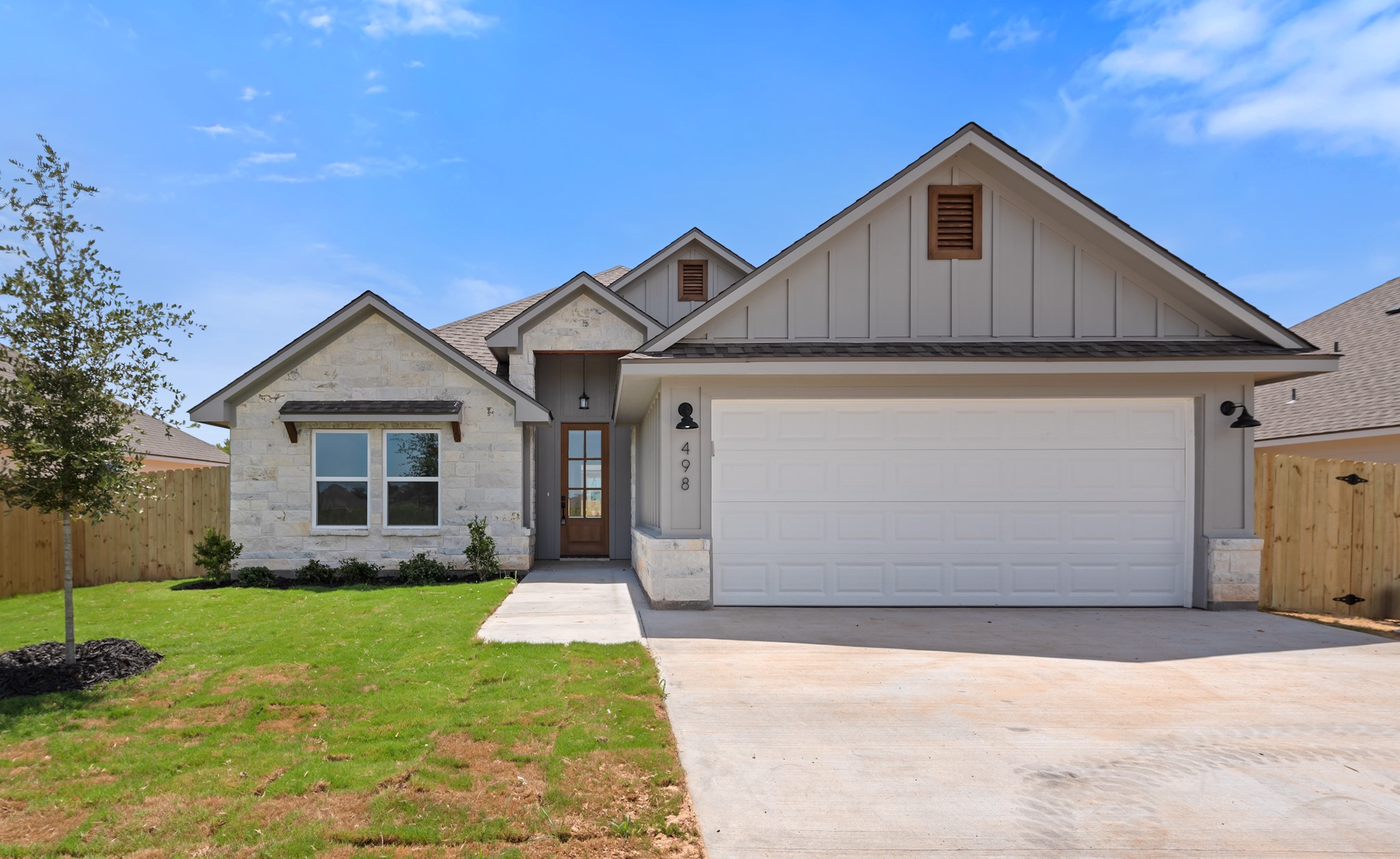 498 Harvest Lake Drive Property Photo 1