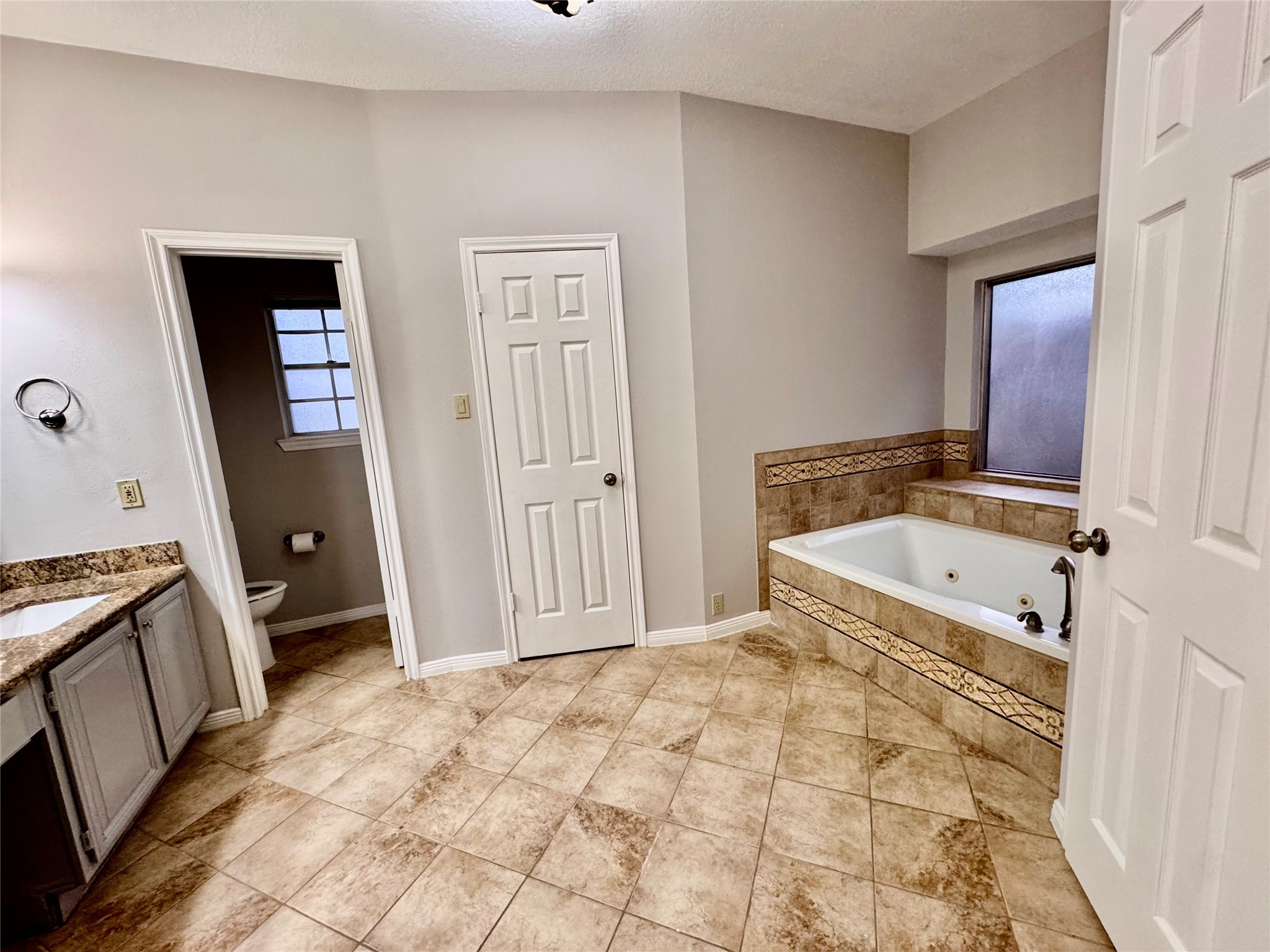 2623 Double Lake Drive Property Photo 6