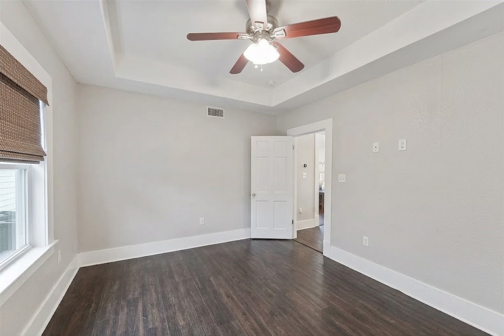 2917 Avenue Q Property Photo 14