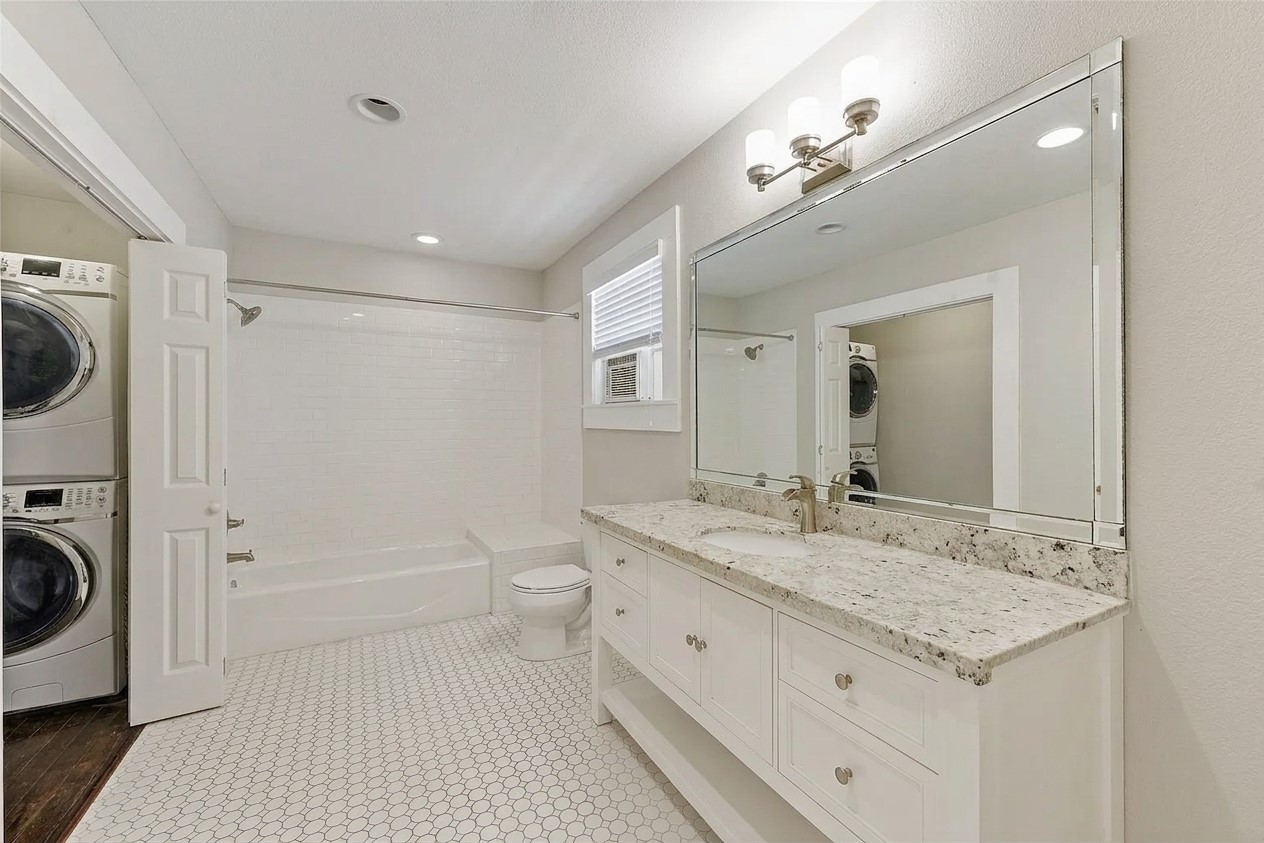 2917 Avenue Q Property Photo 16
