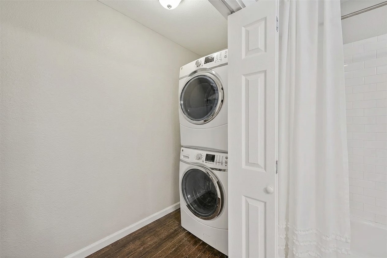 2917 Avenue Q Property Photo 34