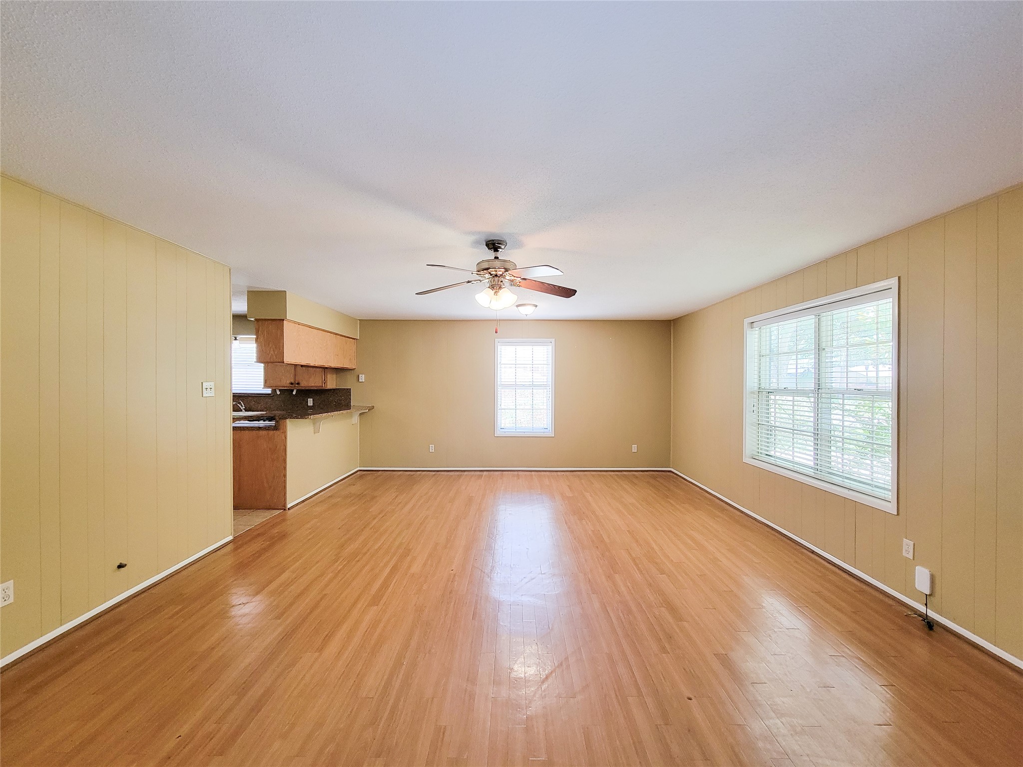 111 Azalea Property Photo 6