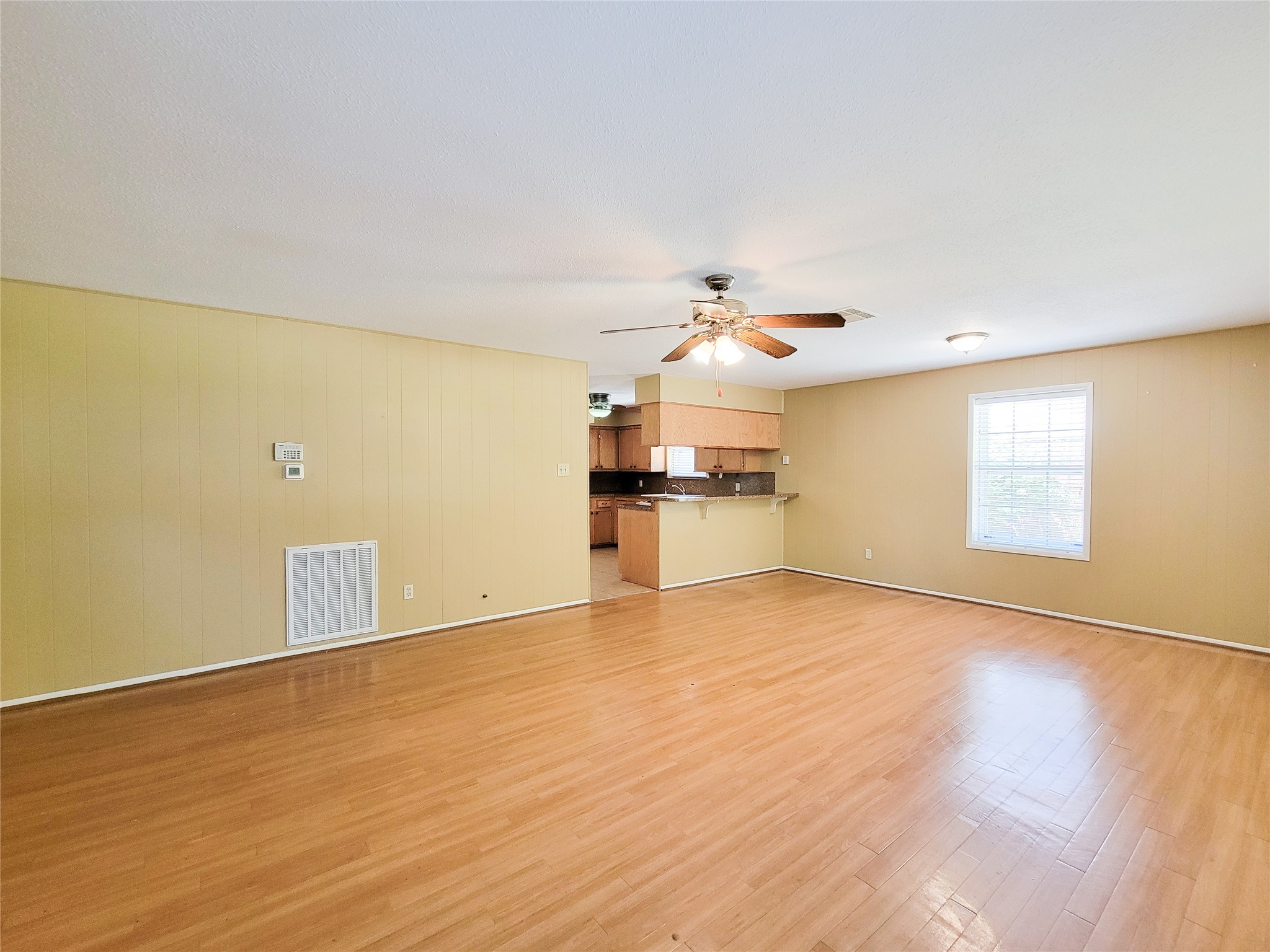 111 Azalea Property Photo 7