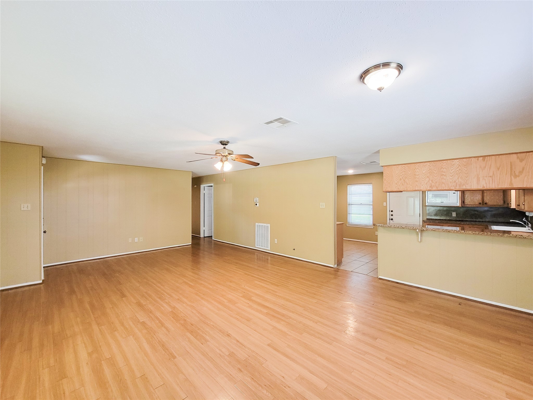 111 Azalea Property Photo 8
