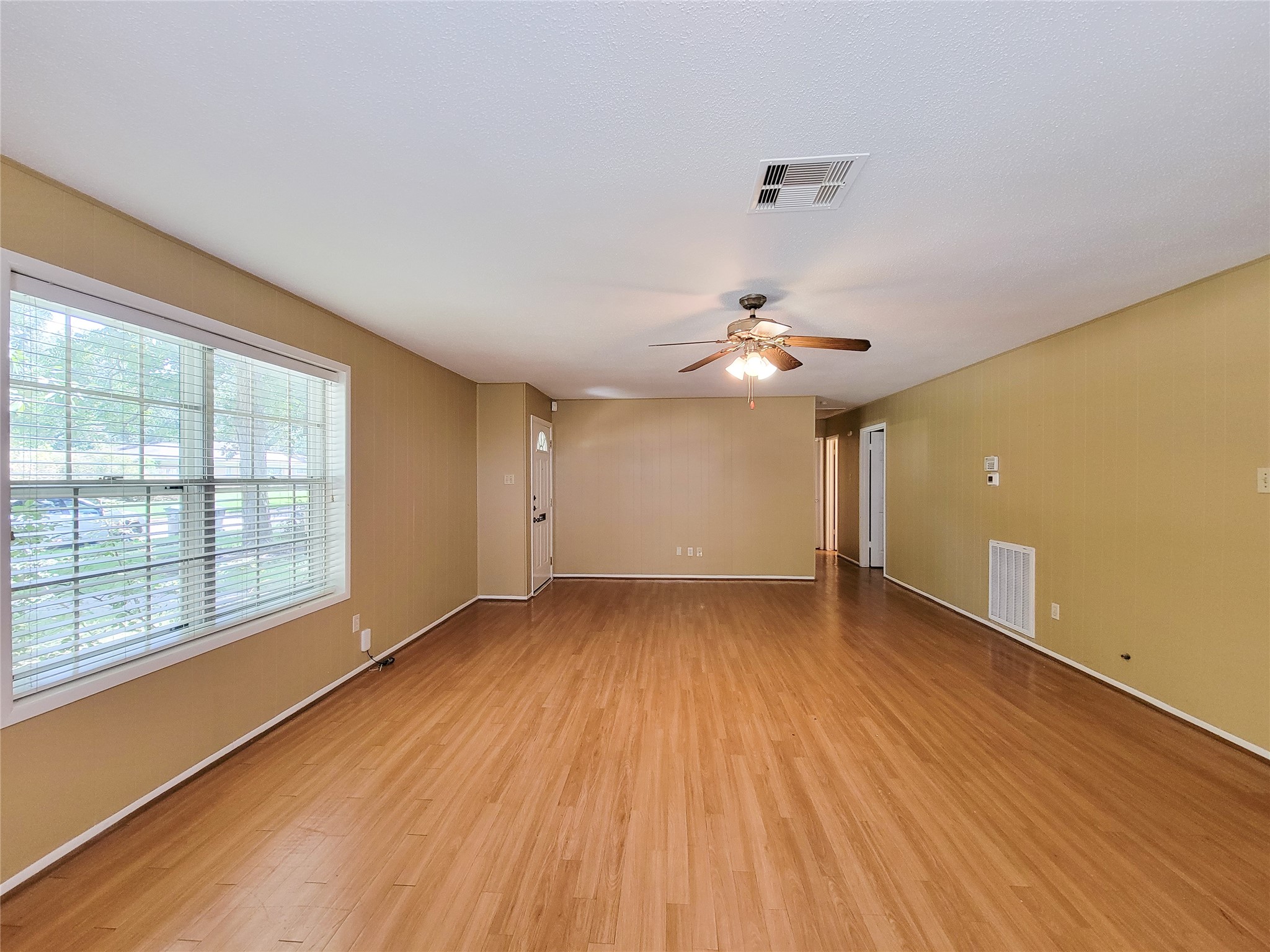 111 Azalea Property Photo 10