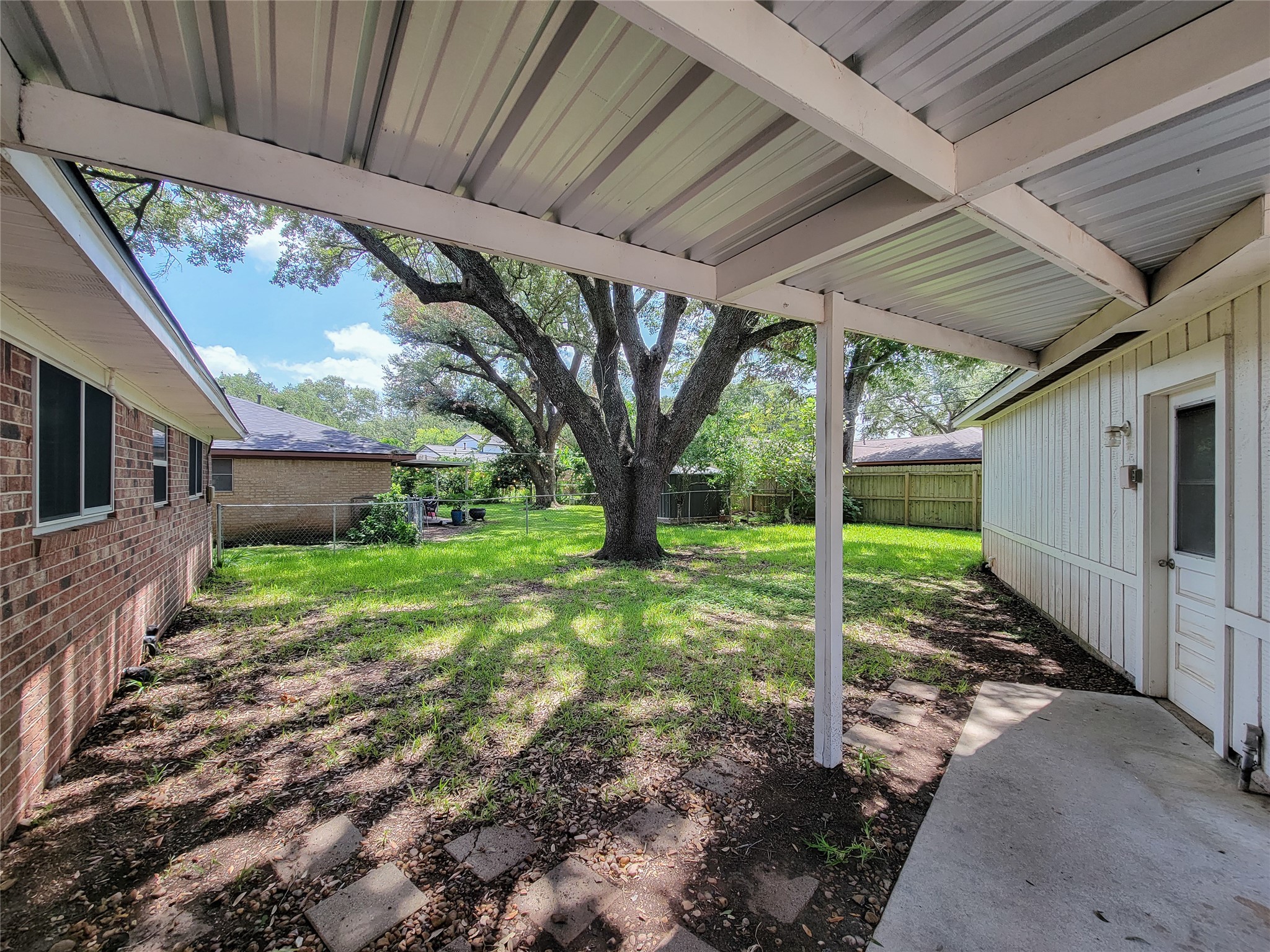 111 Azalea Property Photo 32