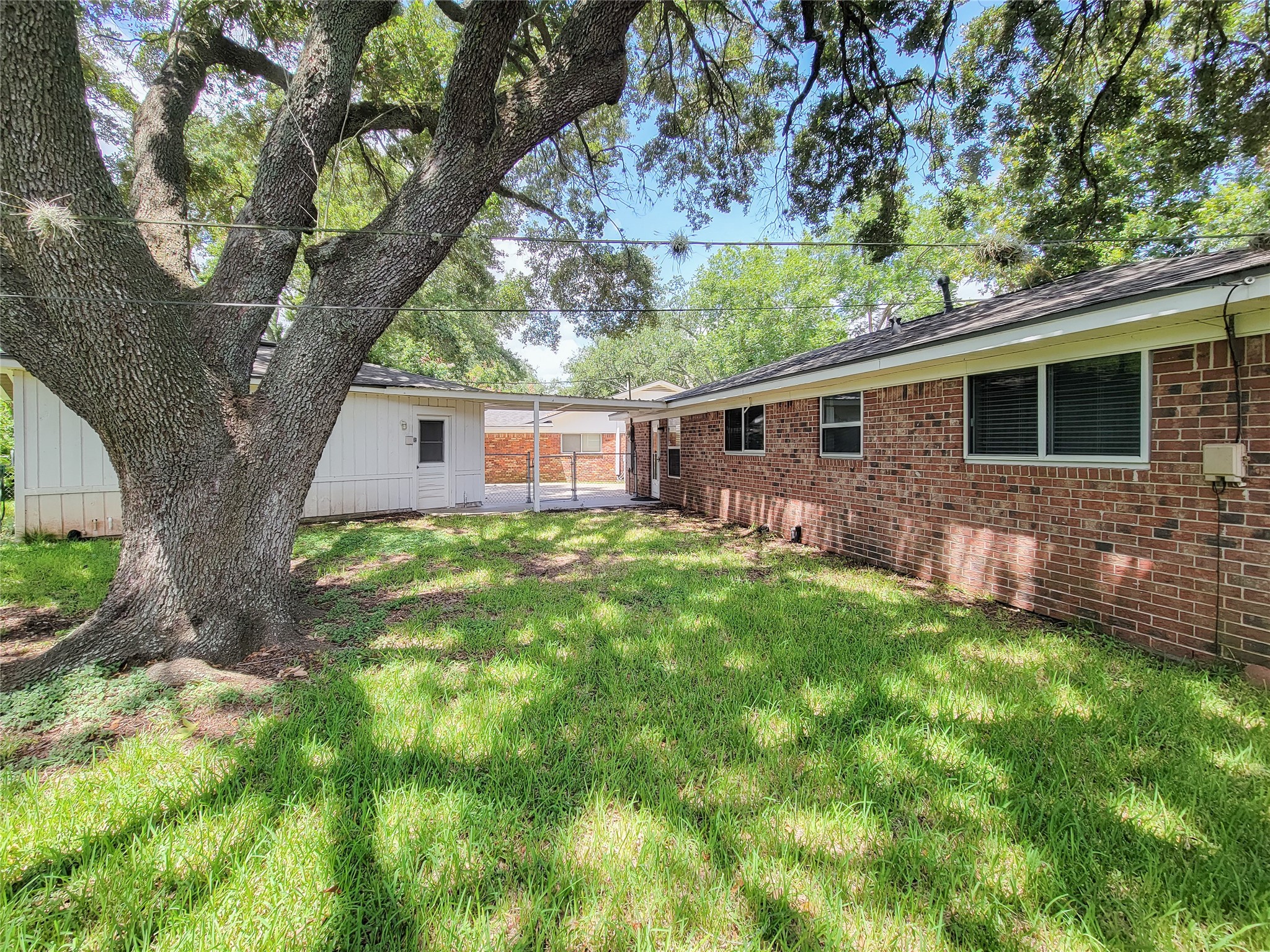 111 Azalea Property Photo 35