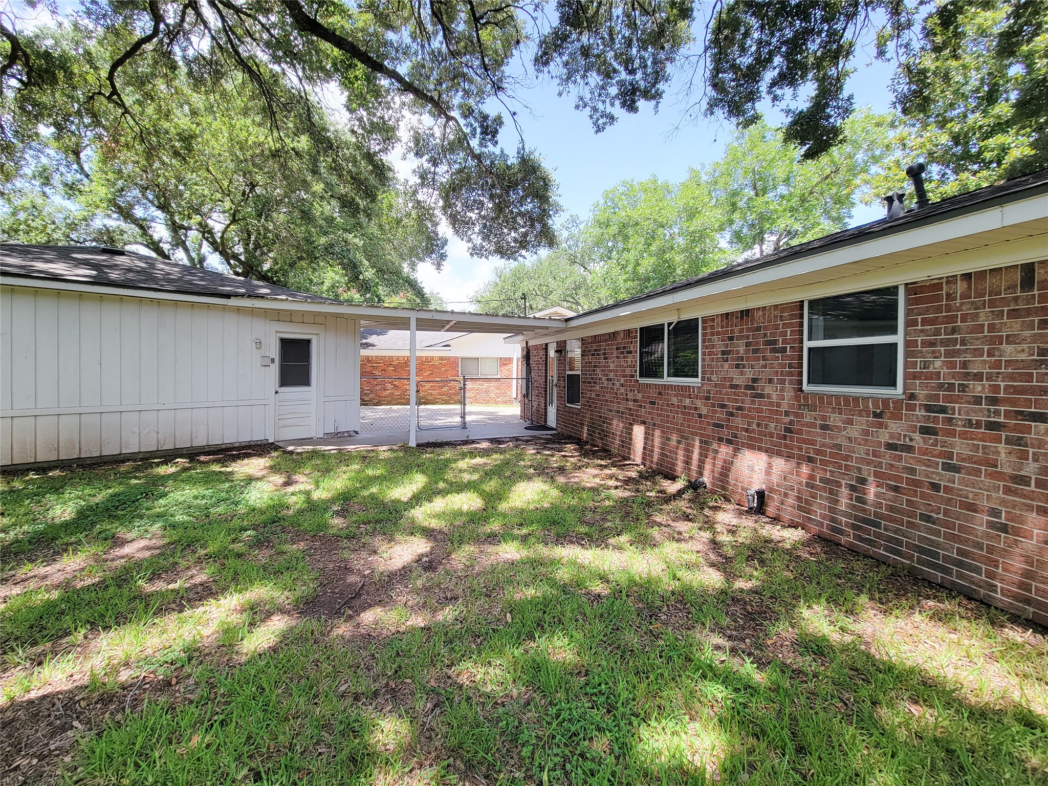 111 Azalea Property Photo 36