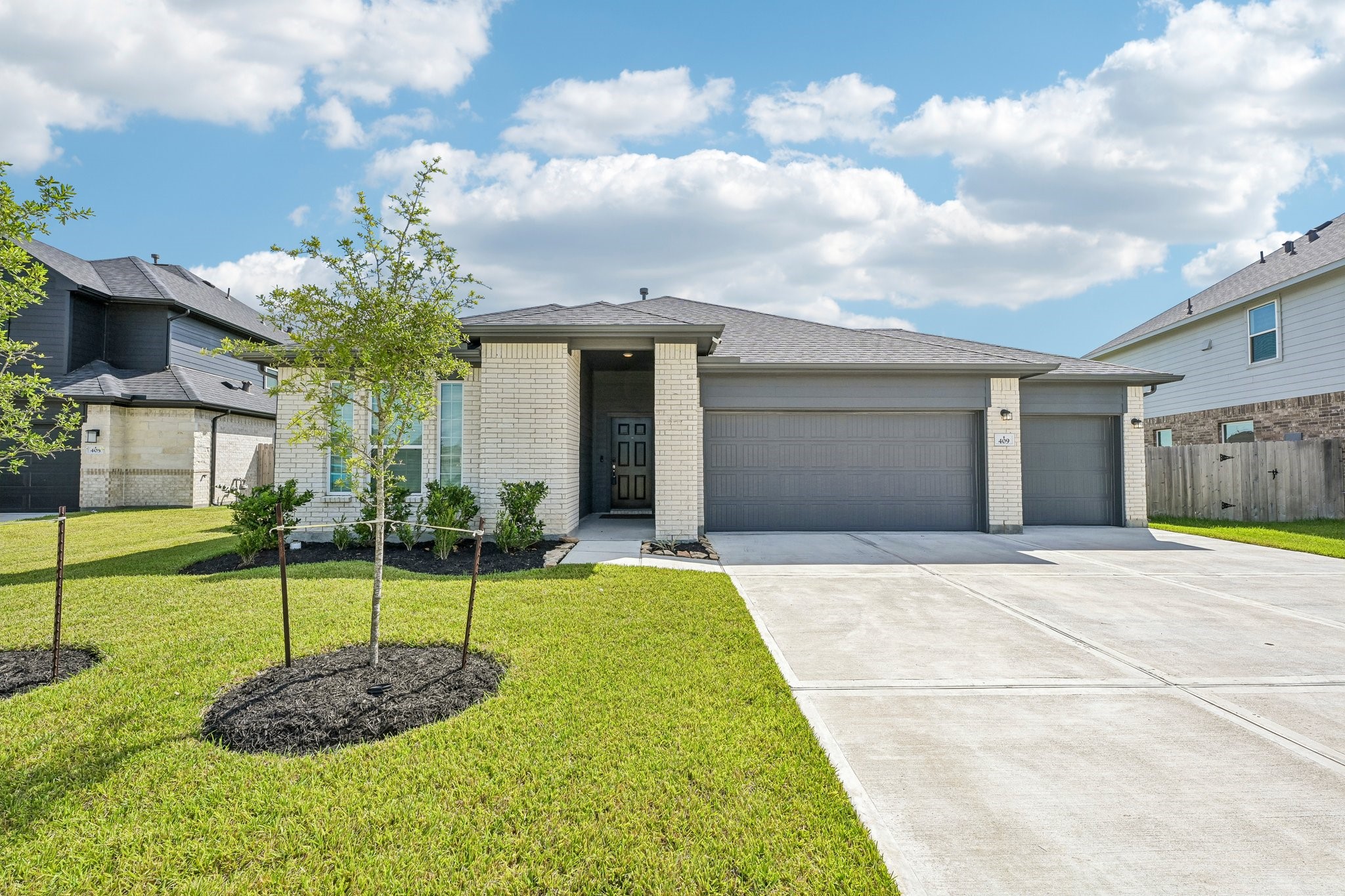 409 Chardonnay Drive Property Photo 1