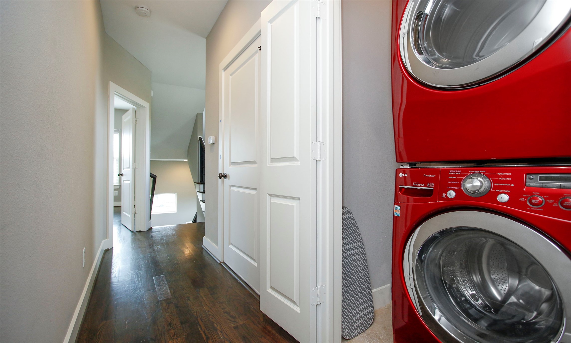 2911 Blodgett Street Property Photo 3