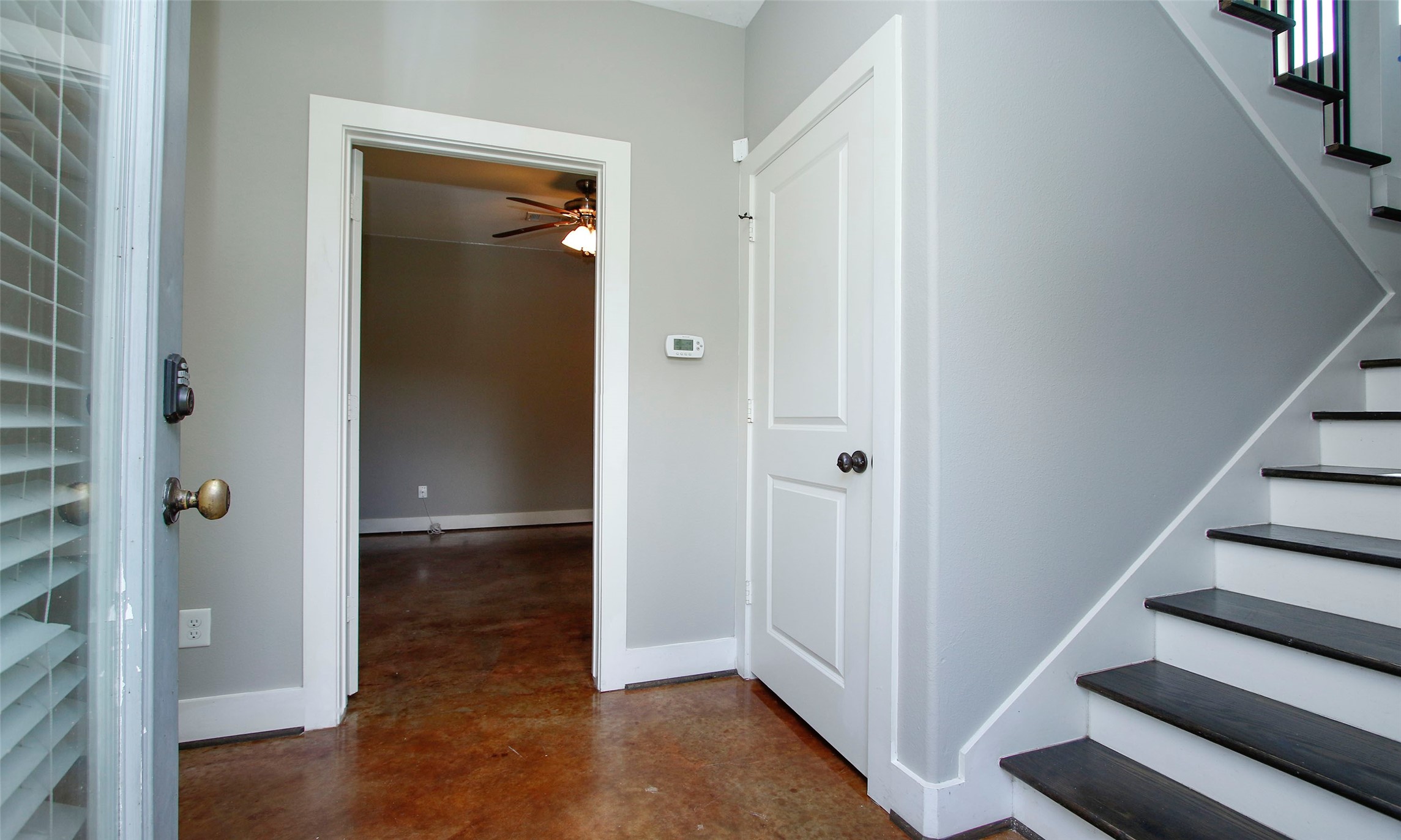 2911 Blodgett Street Property Photo 11