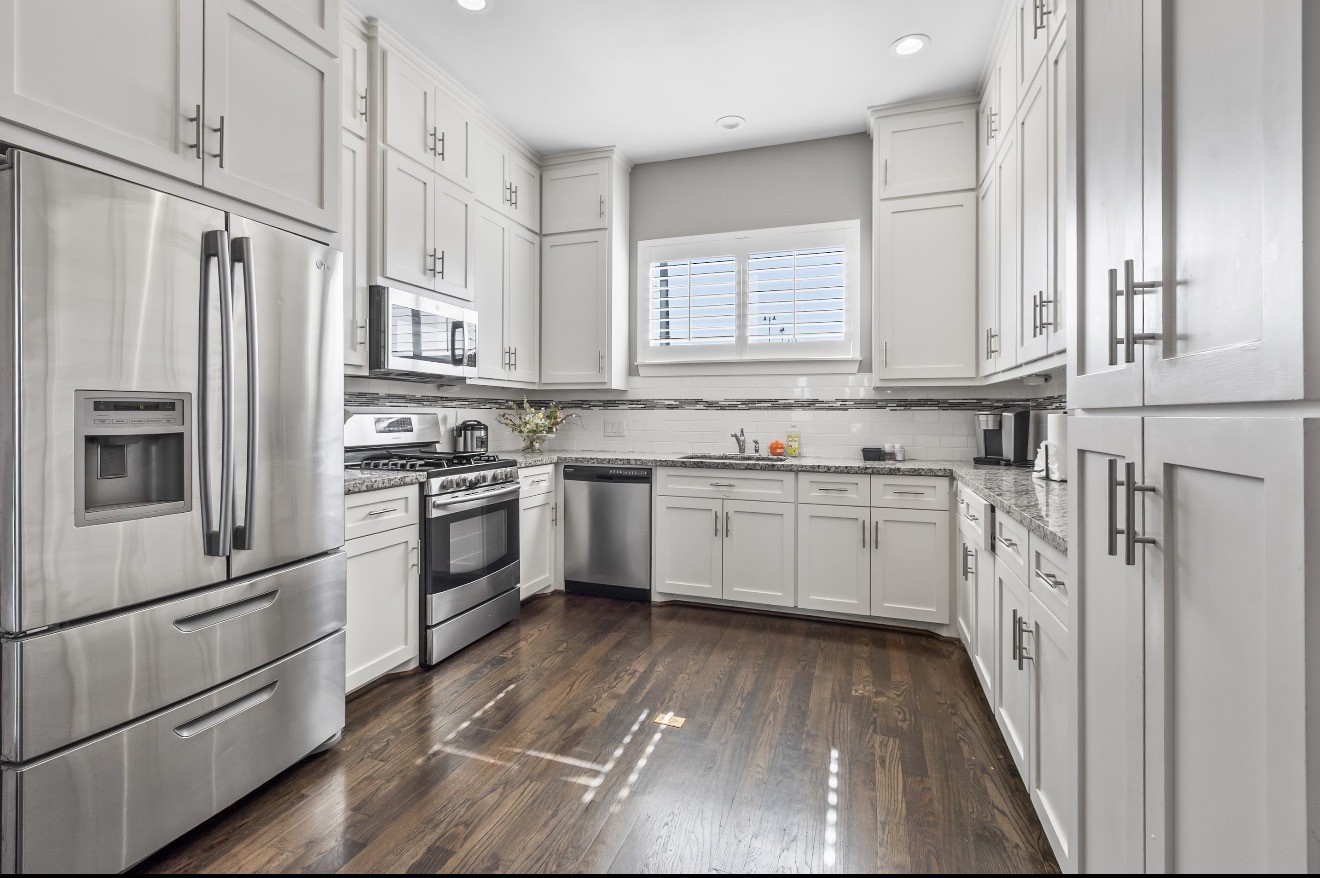 2911 Blodgett Street Property Photo 20
