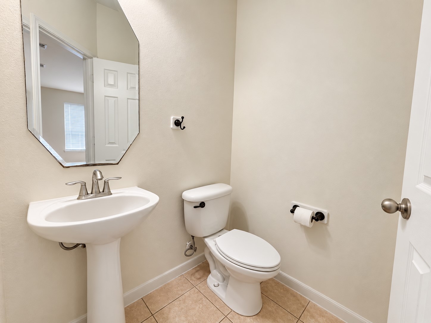 6110 Calder Field Drive Property Photo 12