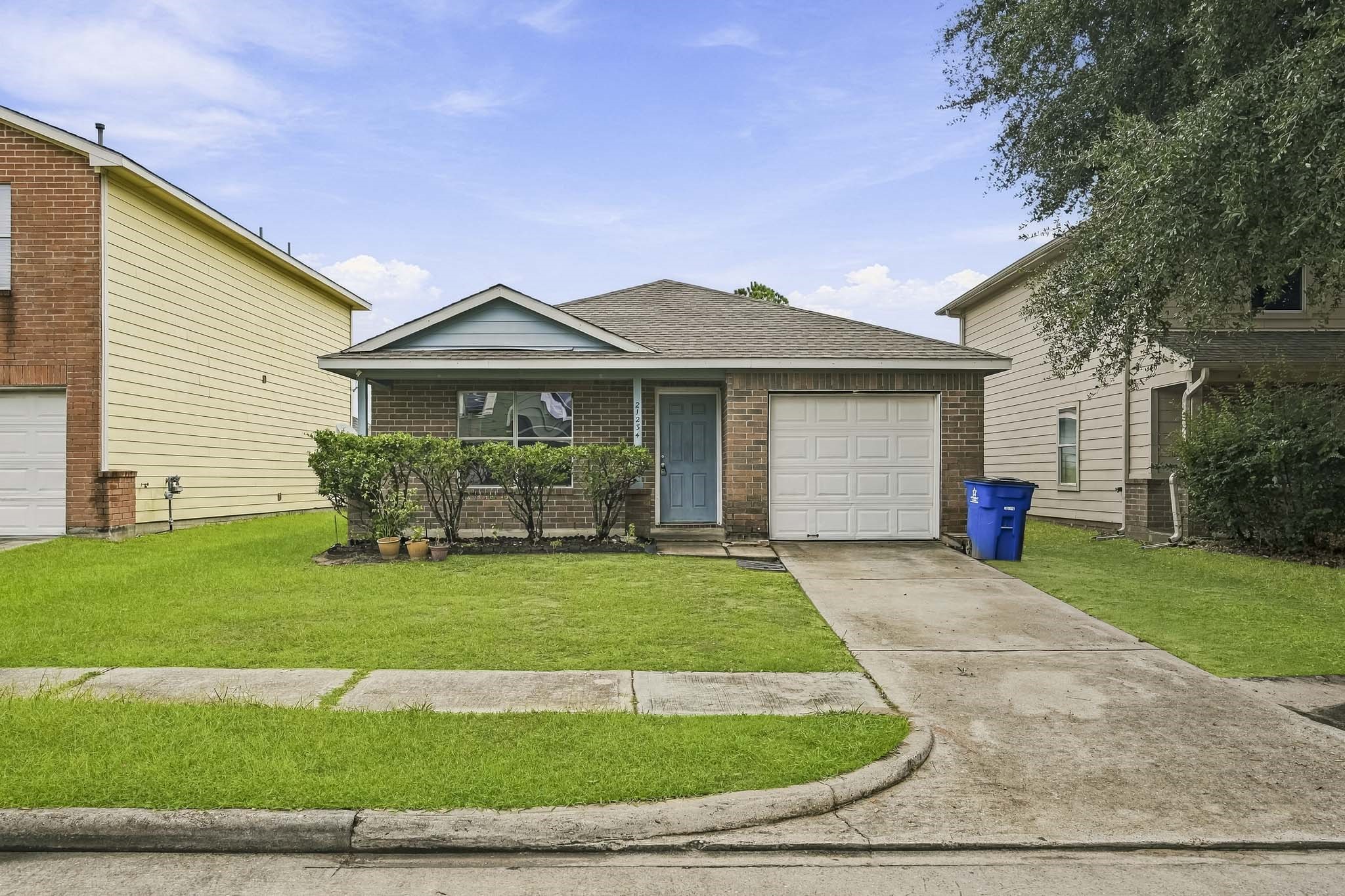 21234 Ambergris Court Property Photo 1