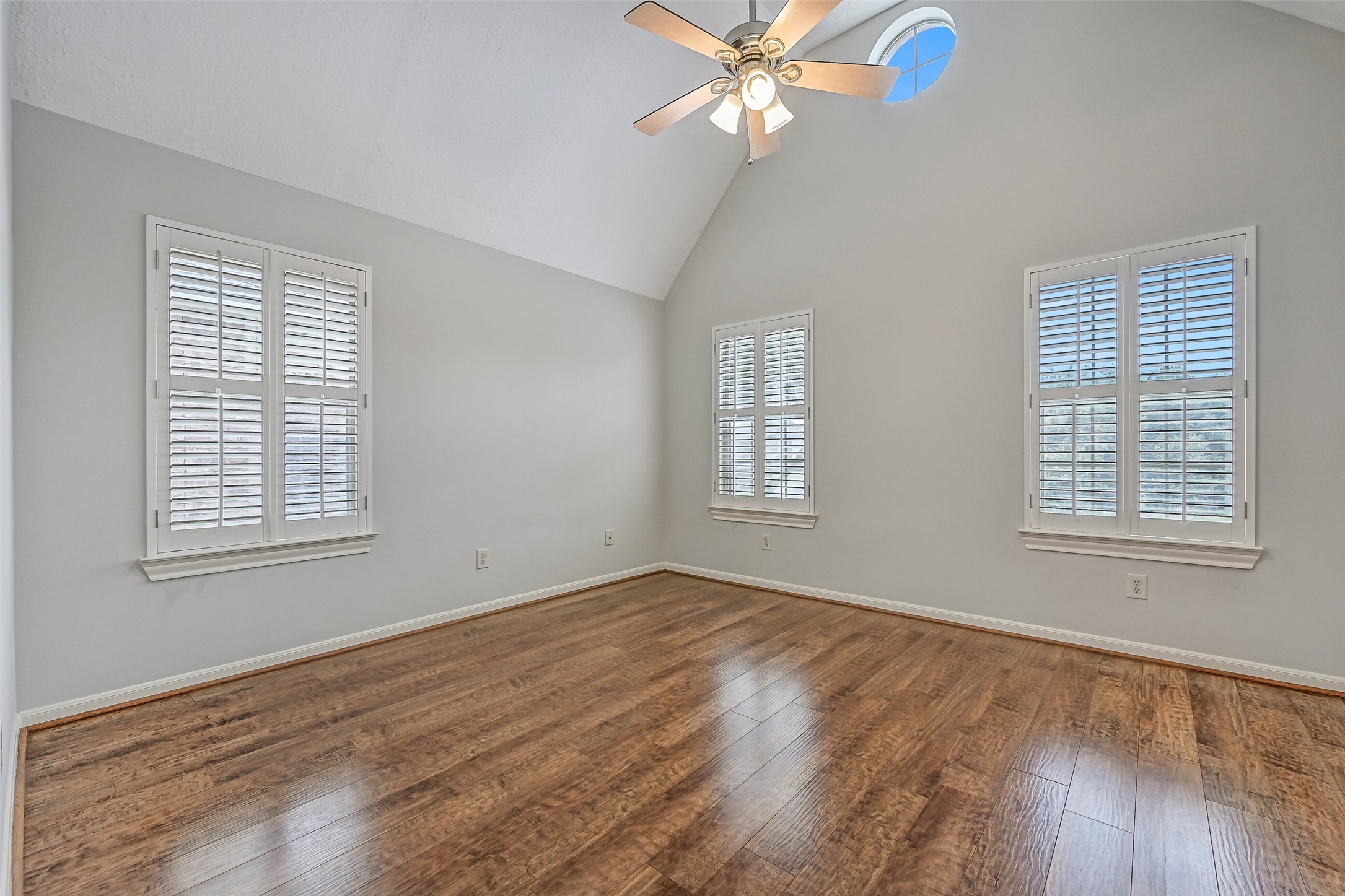 2611 Katie Harbor Drive Property Photo 25