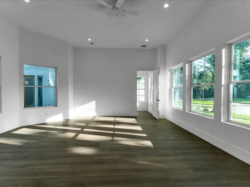 8115 Cedar Brush Circle Property Photo 4