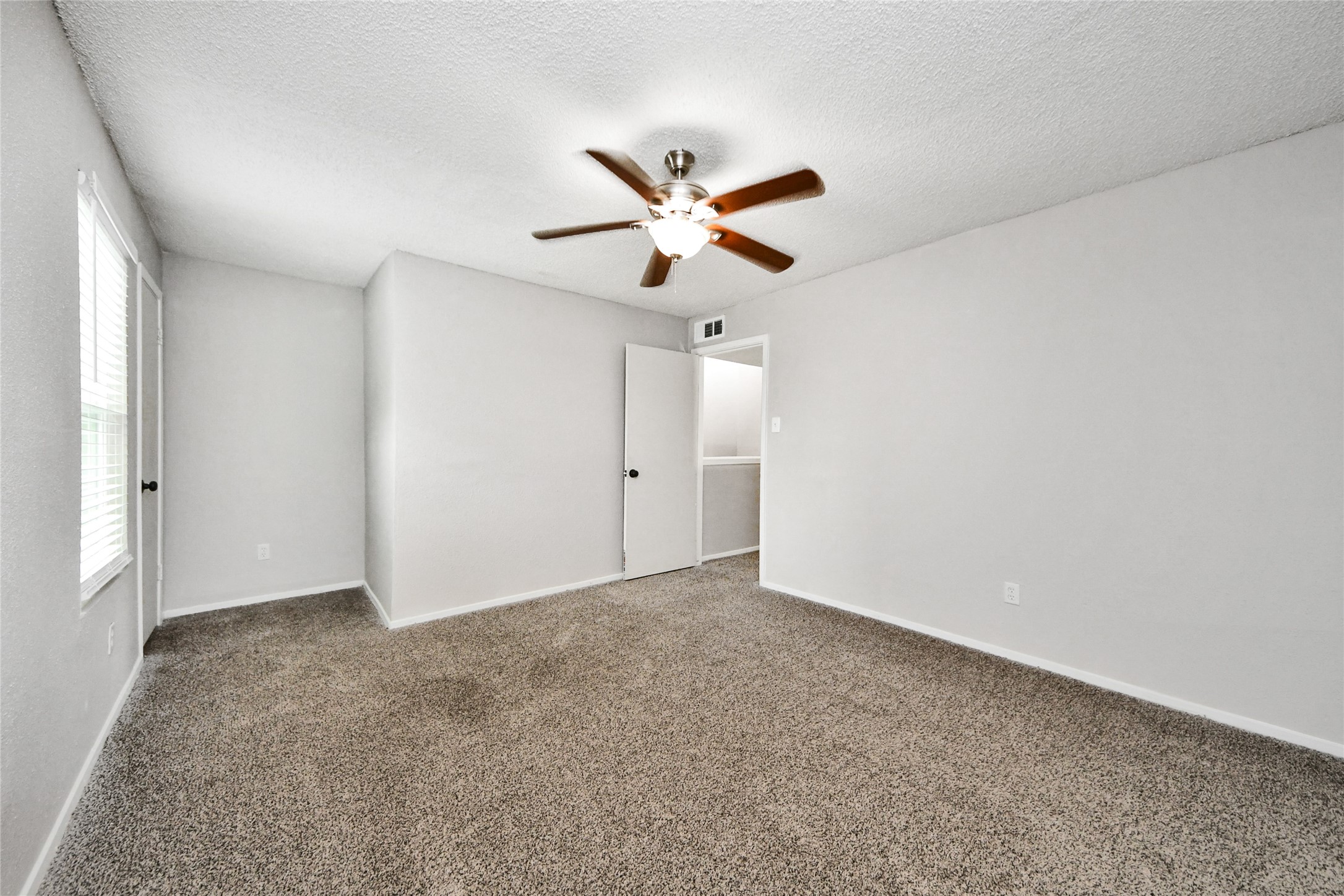 781 Country Place Drive 2003 Property Photo 3