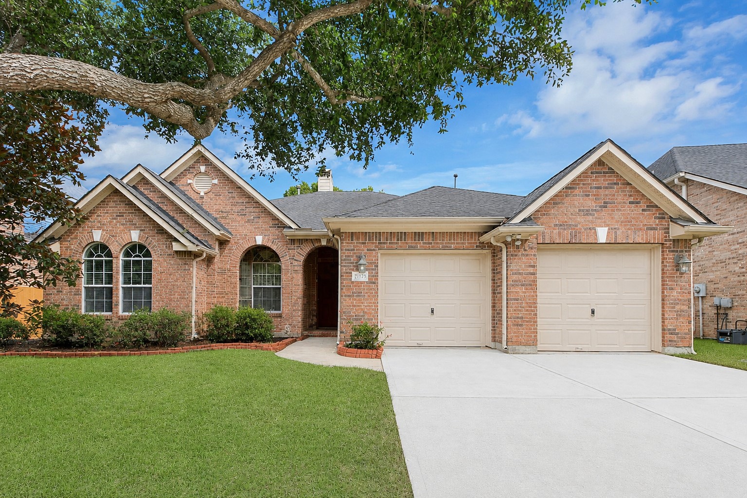 21123 Dover Park Lane Property Photo 2