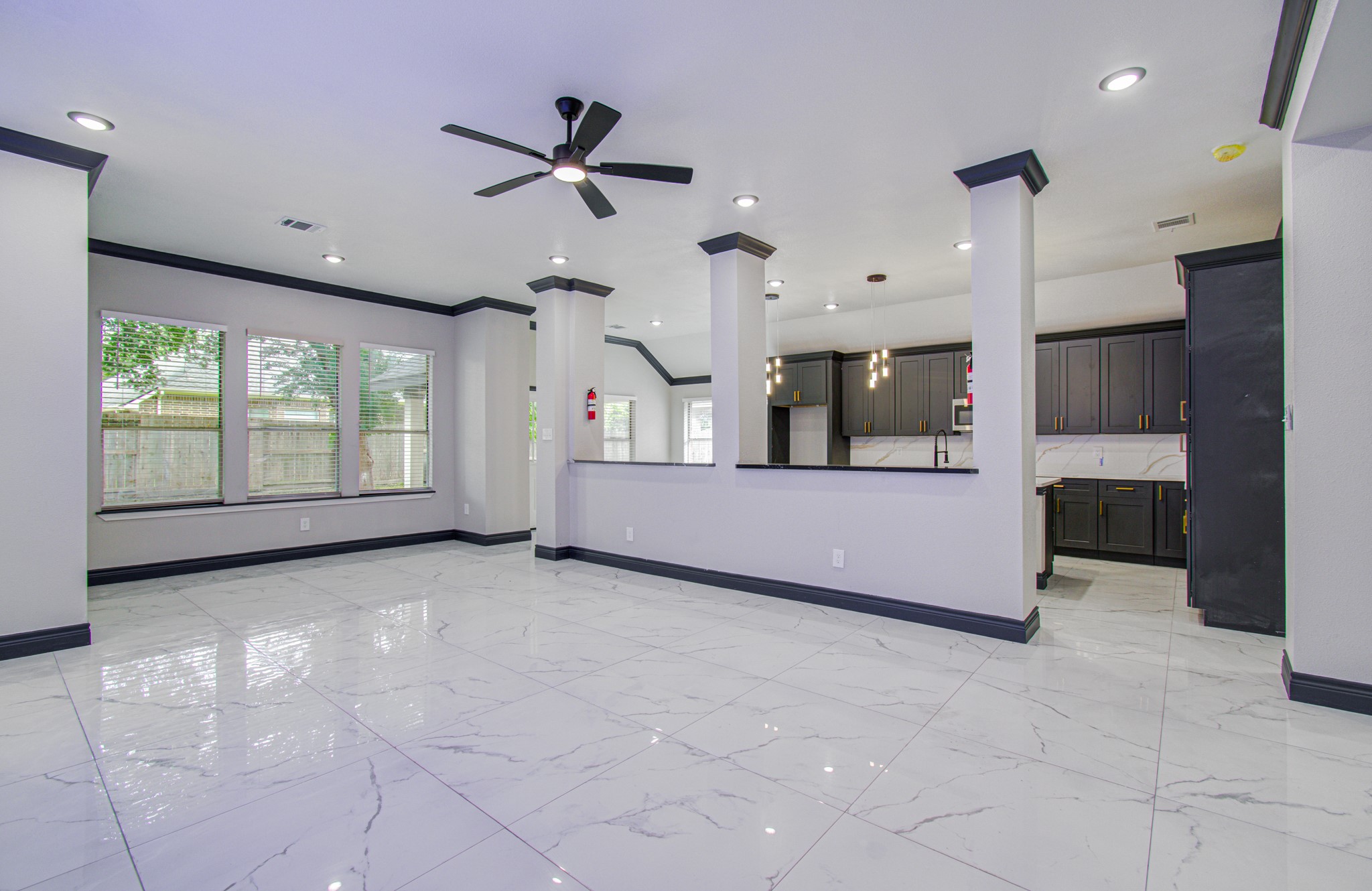 14414 Castle Cove Lane Property Photo 7