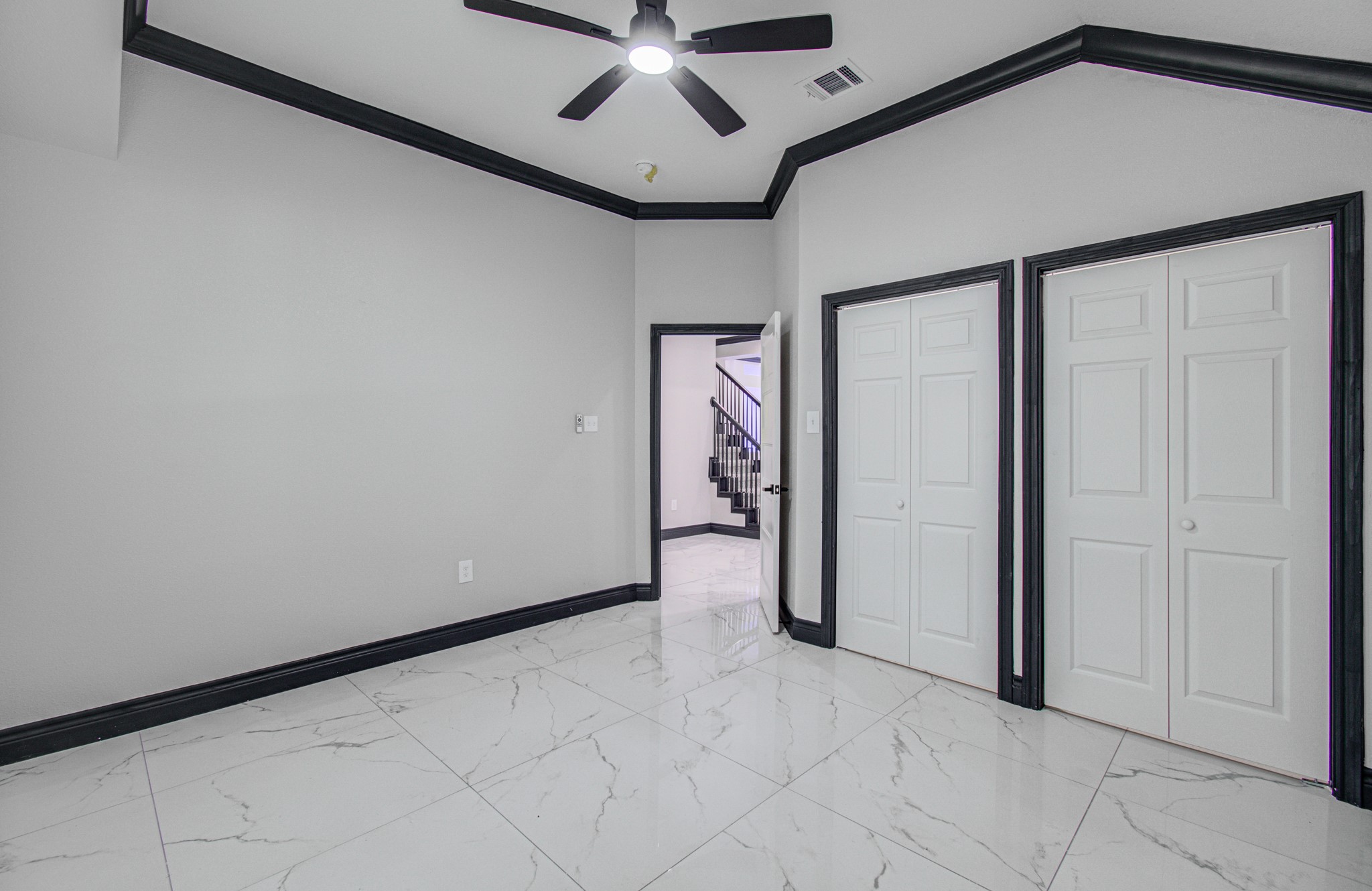 14414 Castle Cove Lane Property Photo 10