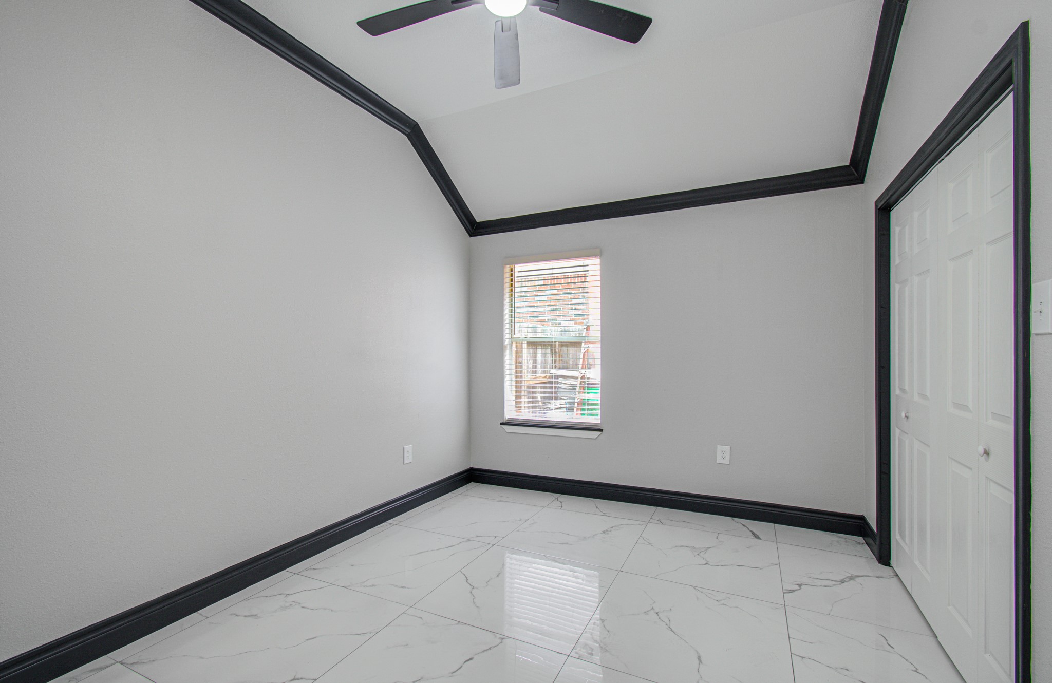 14414 Castle Cove Lane Property Photo 23