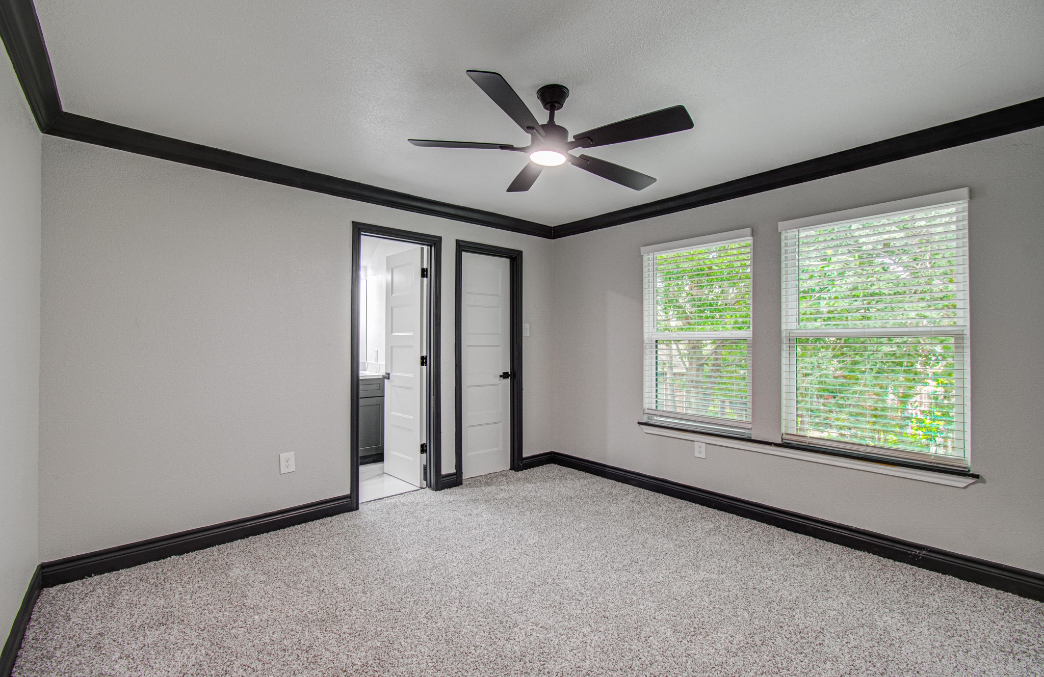 14414 Castle Cove Lane Property Photo 33
