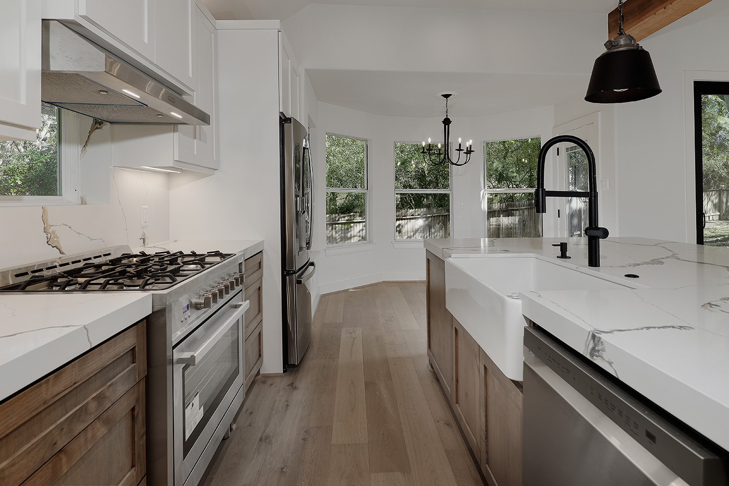 310 Leafsage Property Photo 10