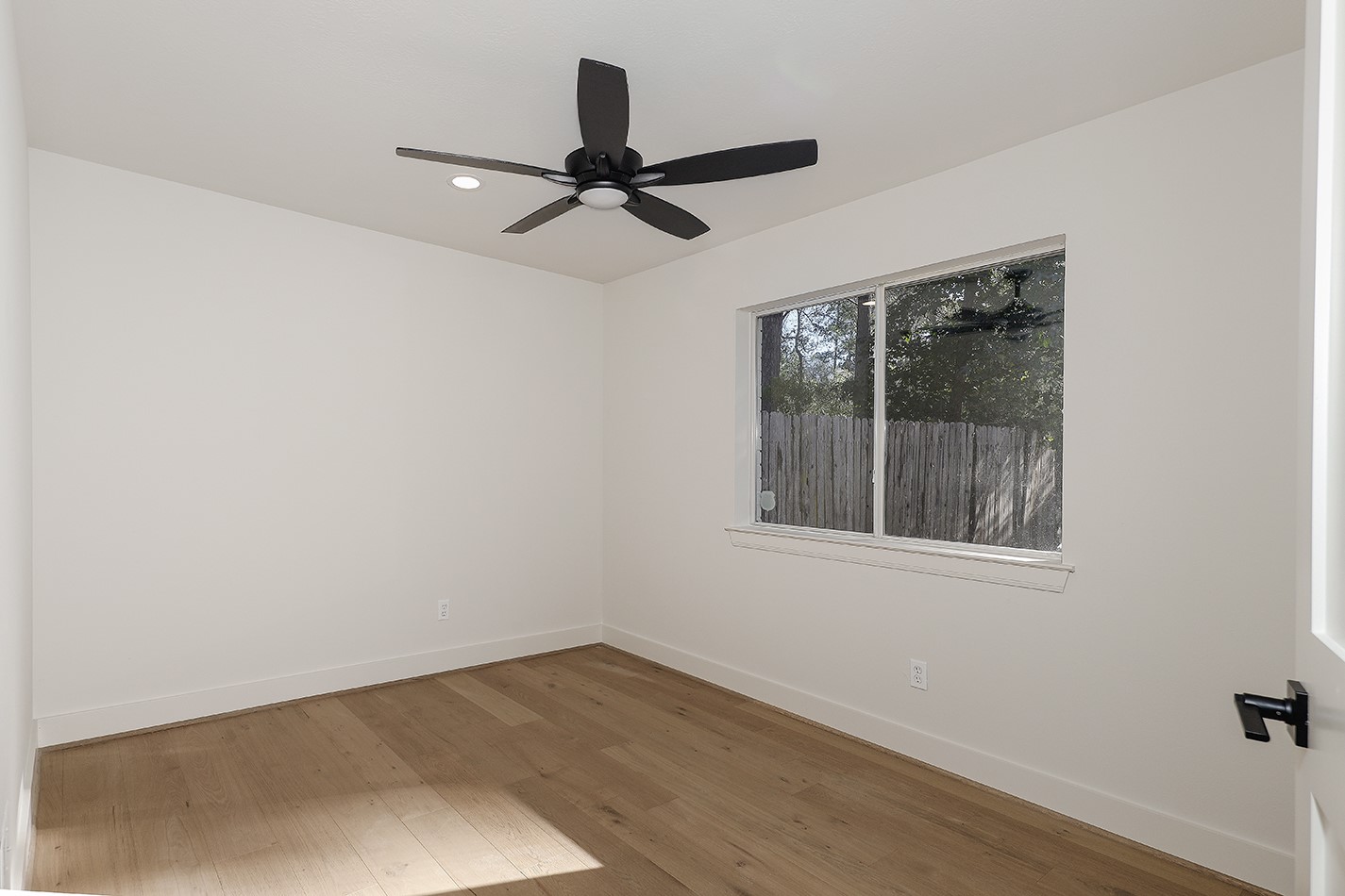 310 Leafsage Property Photo 25