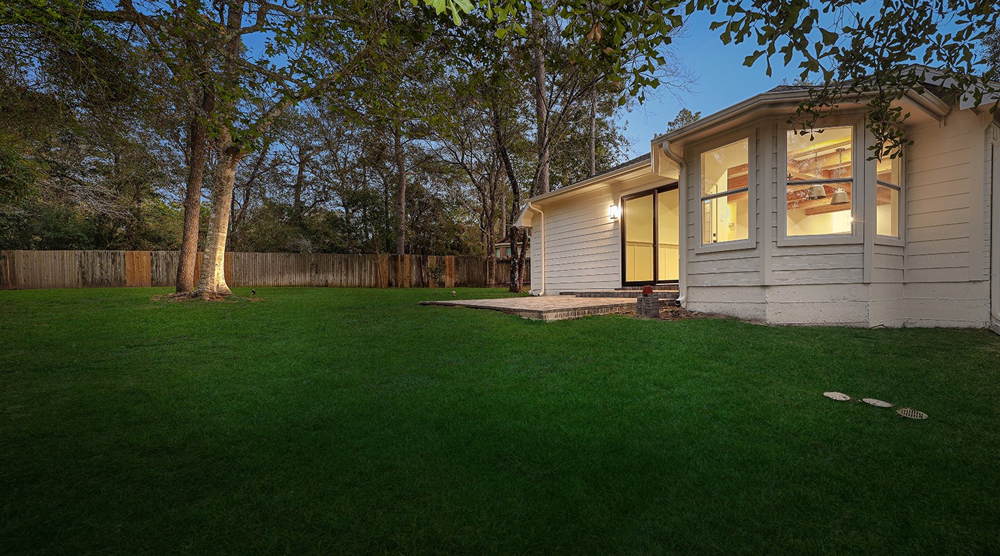310 Leafsage Property Photo 27