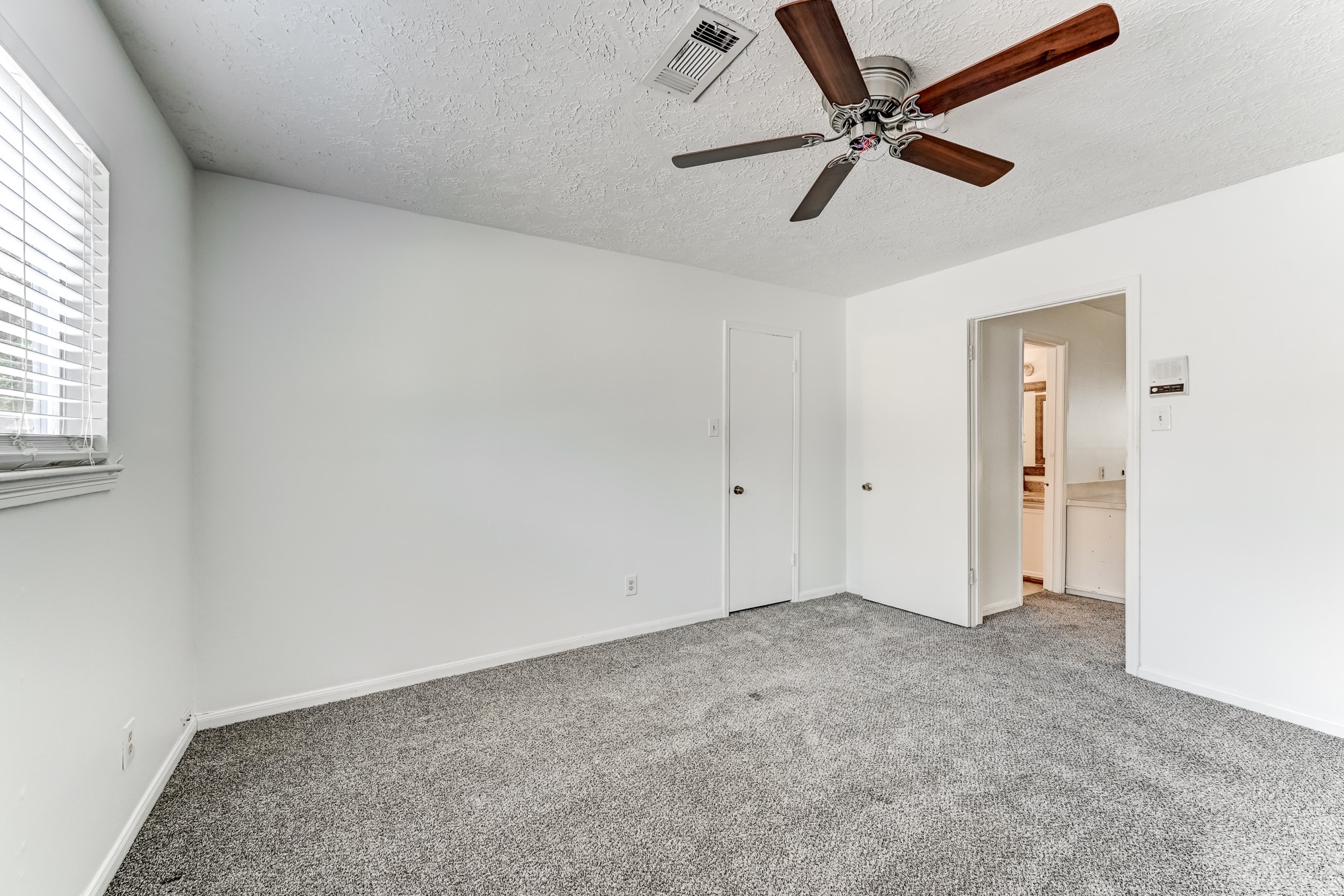 723 Oder Lane Property Photo 32