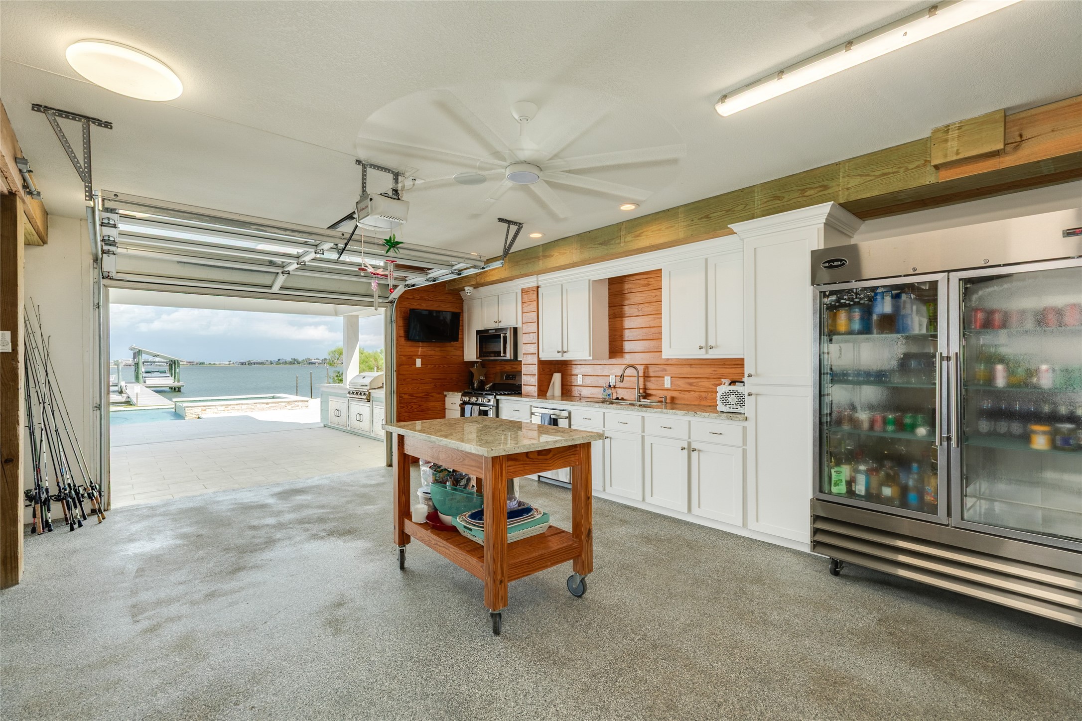 9680 Airways Lane Property Photo 17