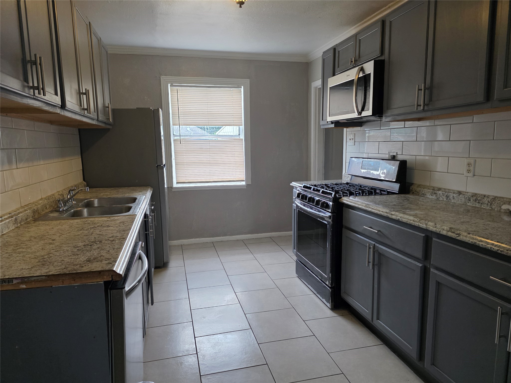 4918 Airport Boulevard Property Photo 2