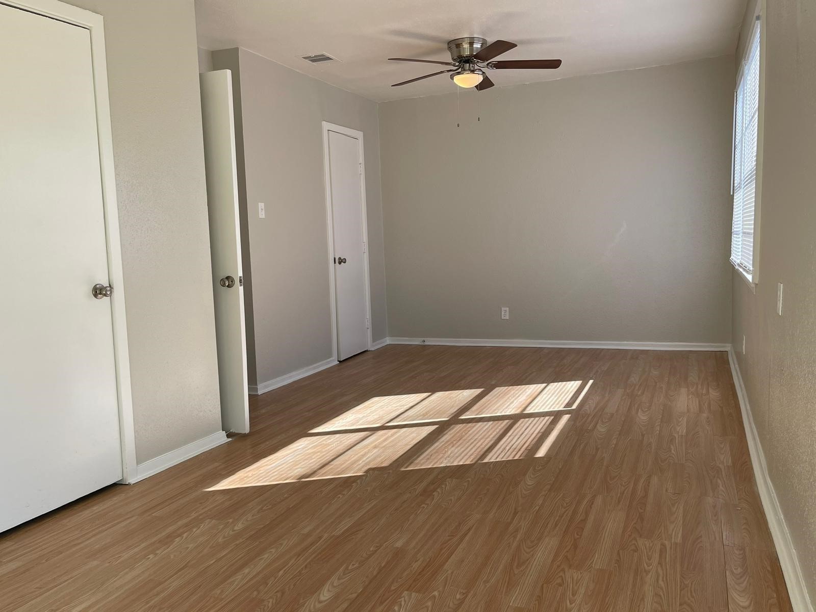 4918 Airport Boulevard Property Photo 7