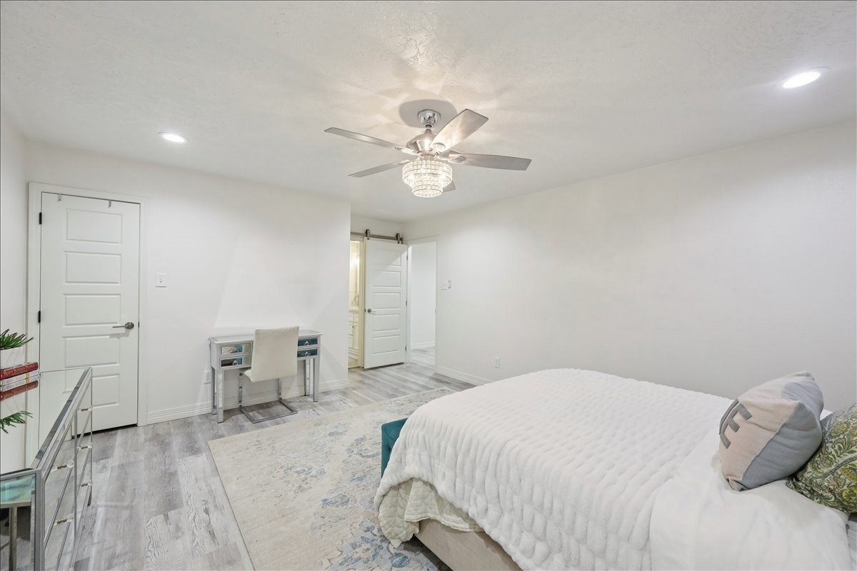 5840 Wynden Way Property Photo 14