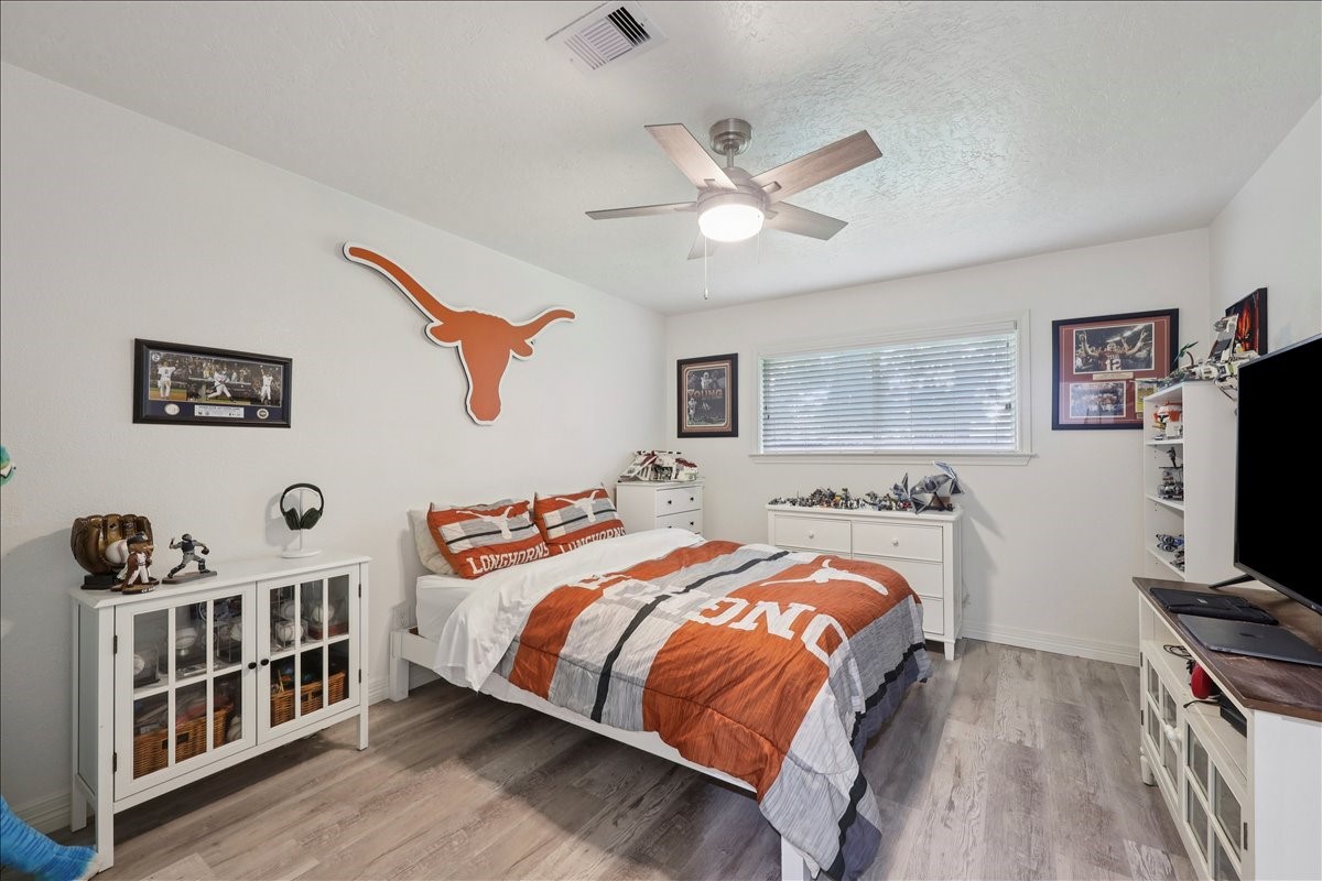 5840 Wynden Way Property Photo 17