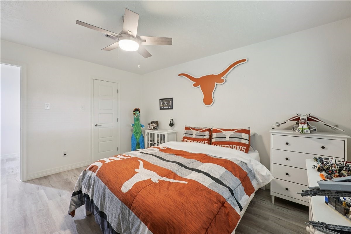 5840 Wynden Way Property Photo 18