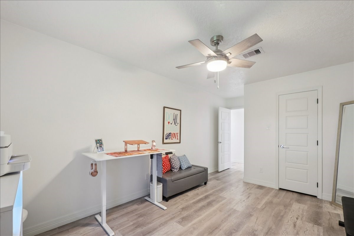 5840 Wynden Way Property Photo 20