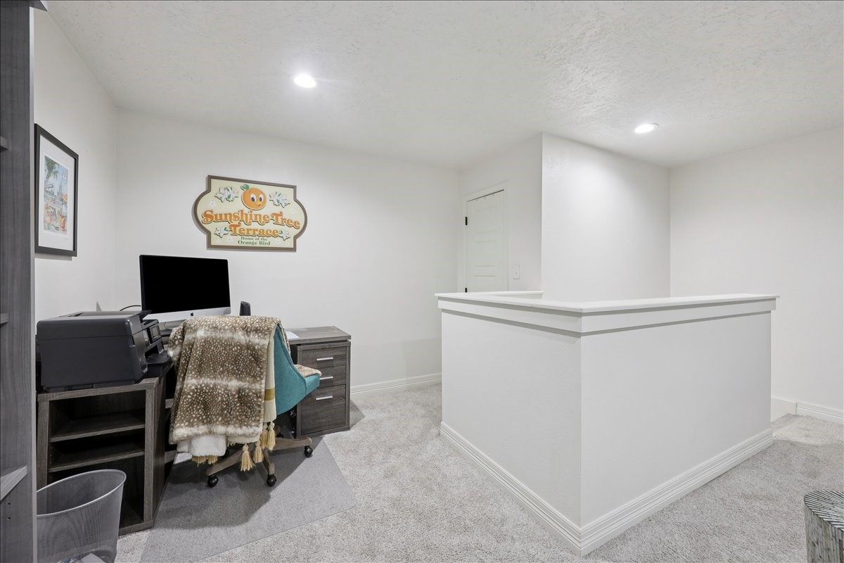 5840 Wynden Way Property Photo 22