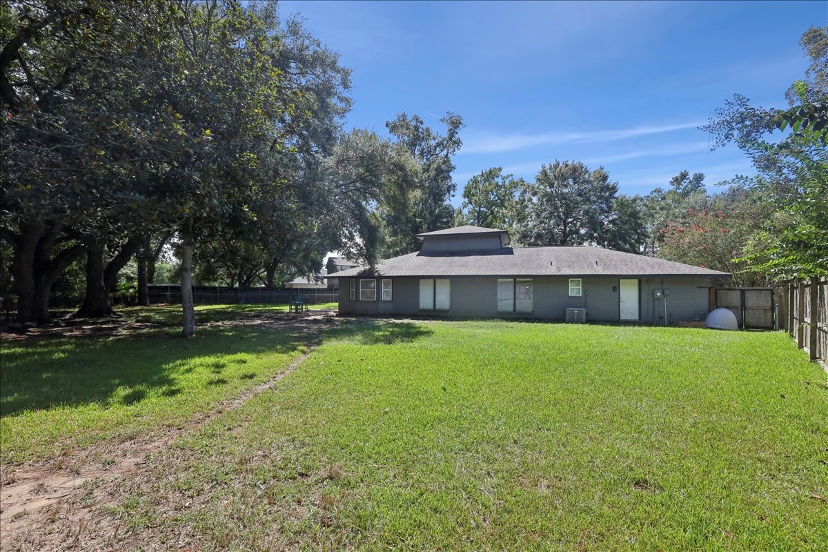 5840 Wynden Way Property Photo 28