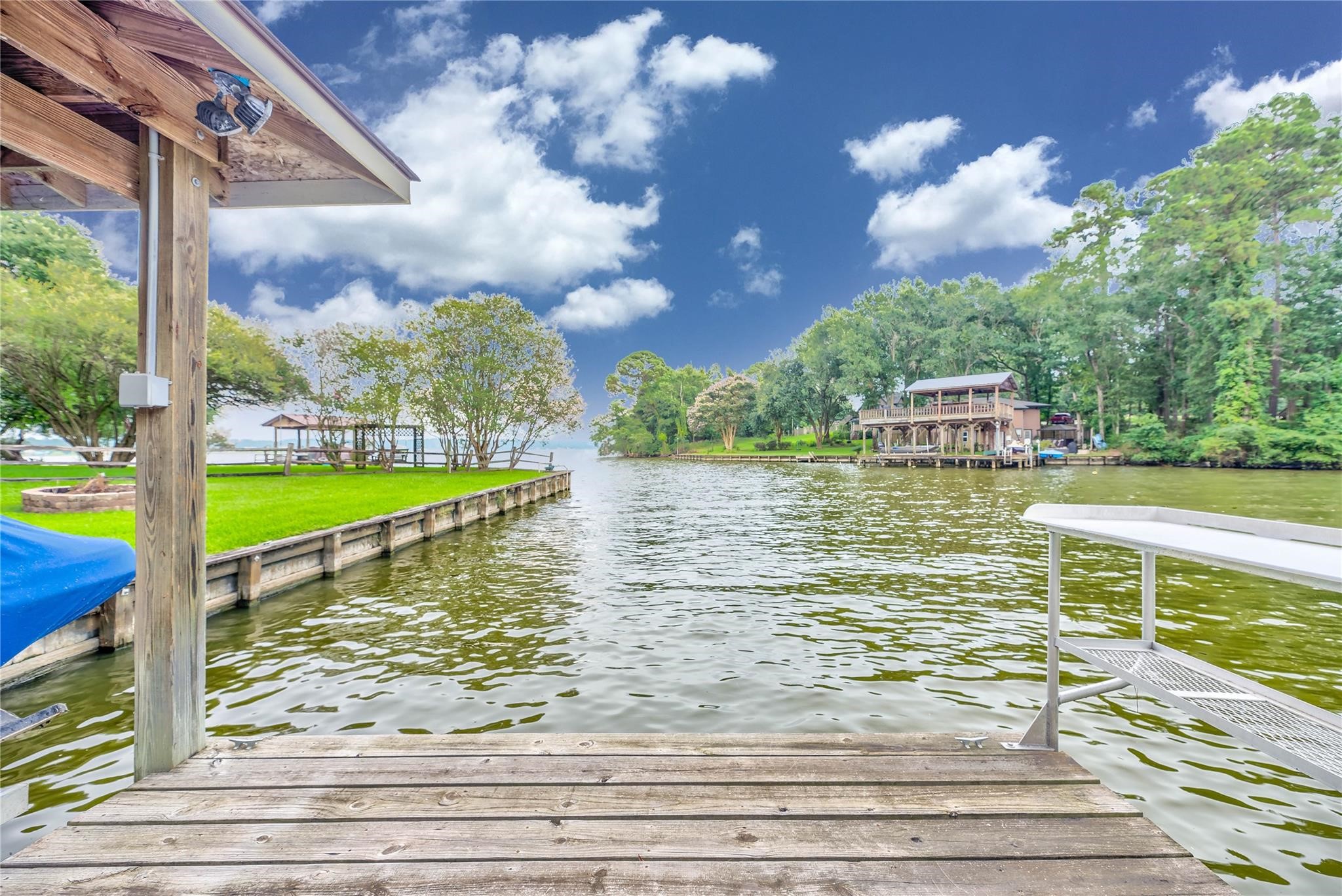 220 Harbor Drive Property Photo 2