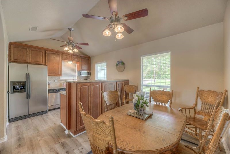 220 Harbor Drive Property Photo 11